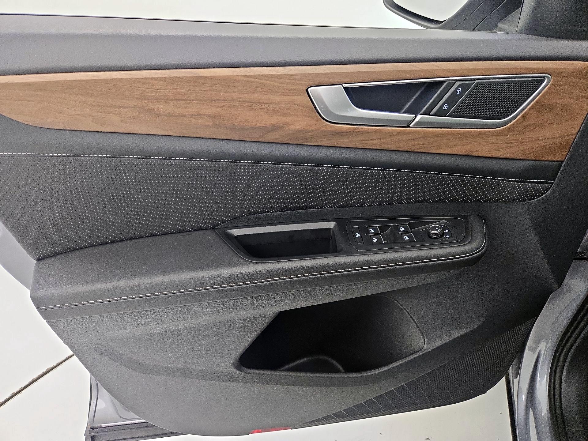 Thumbnail: 2024 Volkswagen Atlas - 10