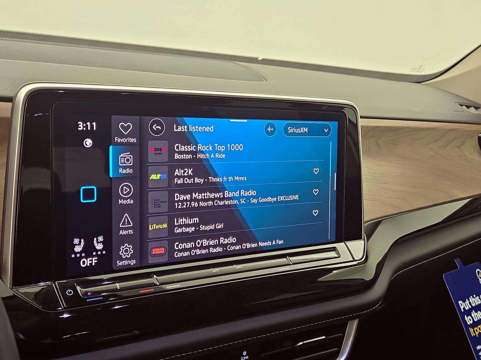 Thumbnail: 2024 Volkswagen Atlas - 13