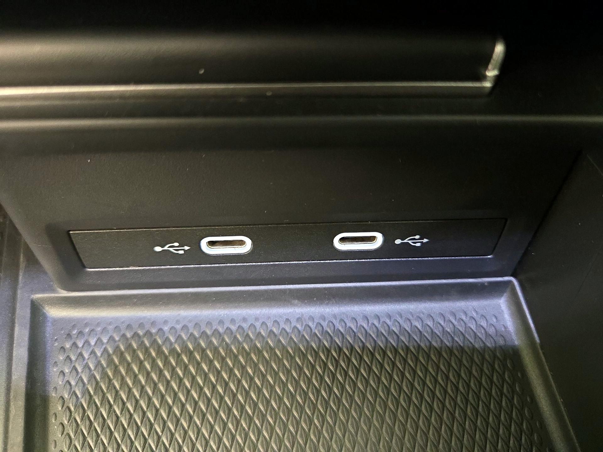 Thumbnail: 2024 Volkswagen Atlas - 16