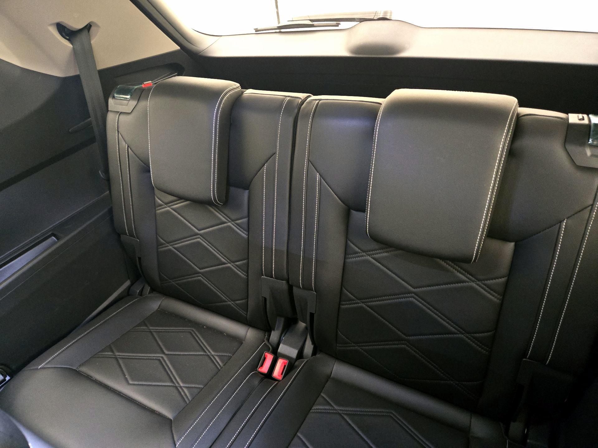 Thumbnail: 2024 Volkswagen Atlas - 18