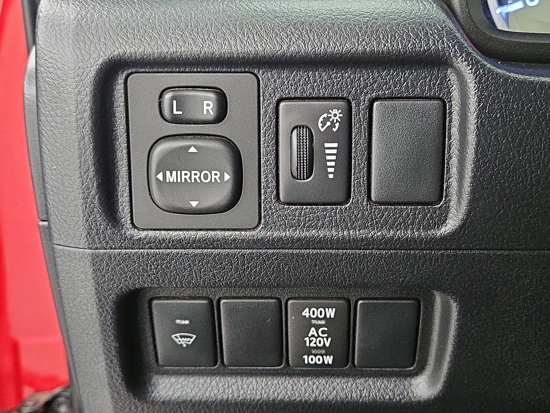 Thumbnail: 2019 Toyota 4Runner - 13