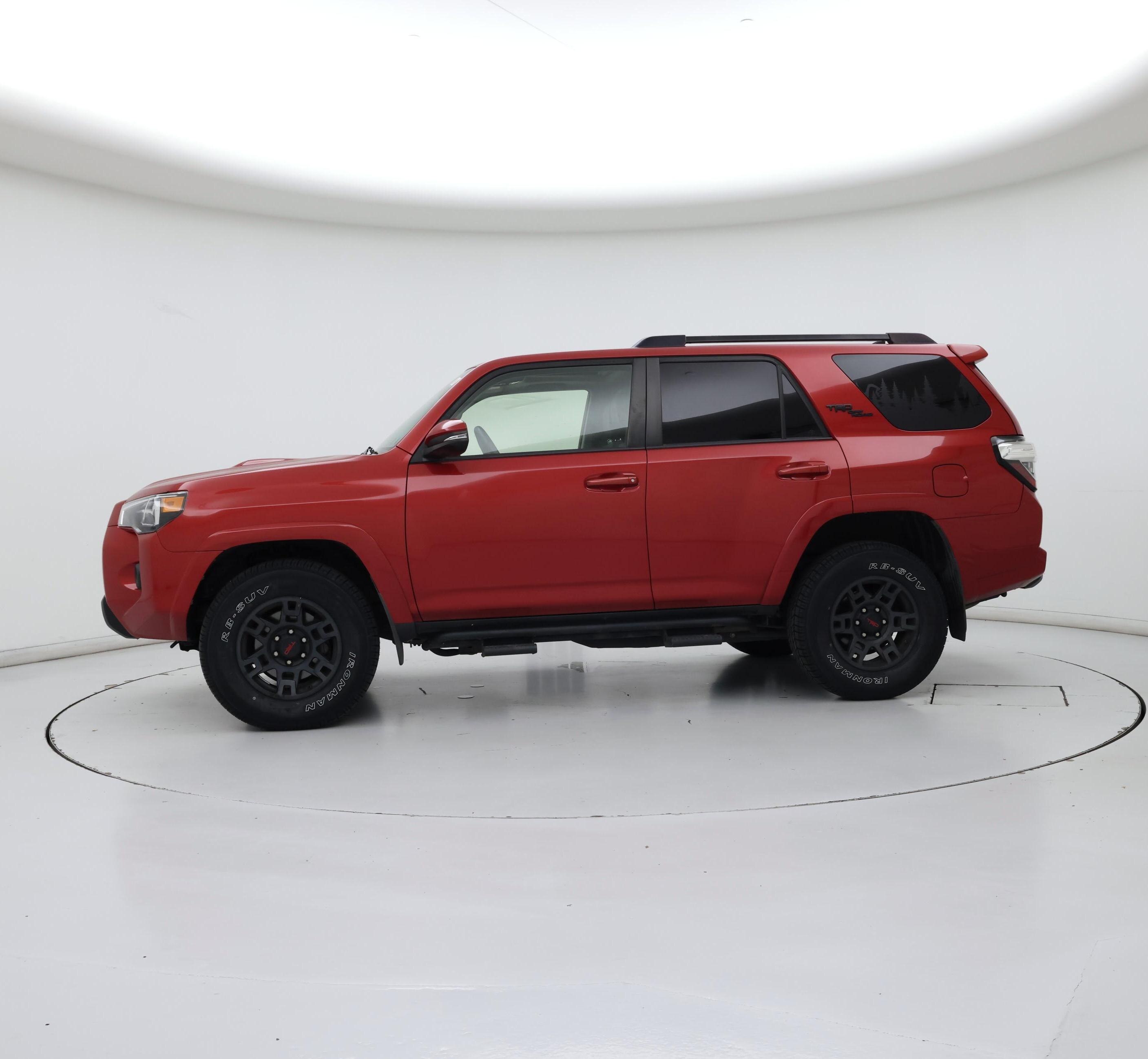 Thumbnail: 2019 Toyota 4Runner - 3