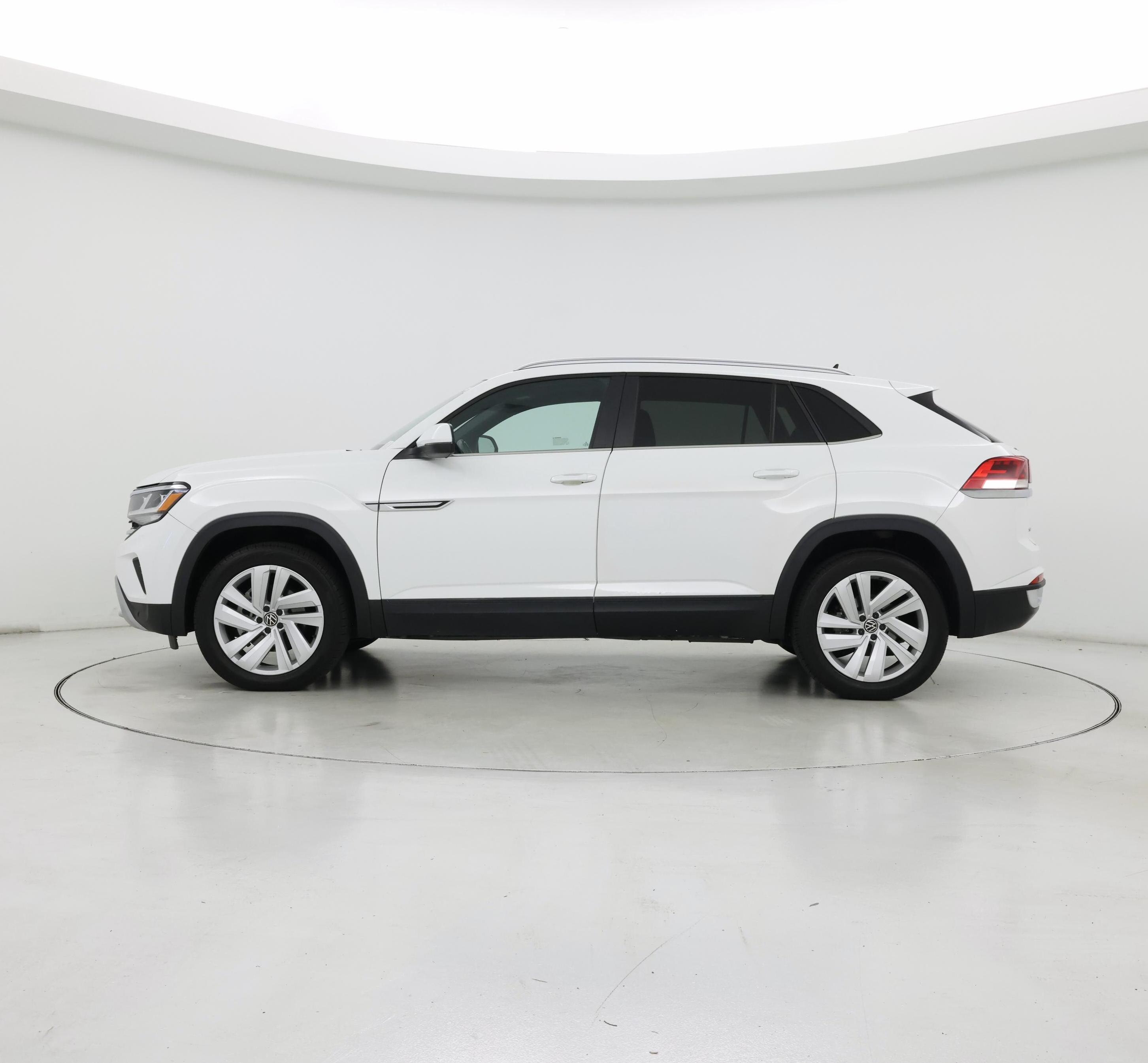 Thumbnail: 2022 Volkswagen Atlas - 3