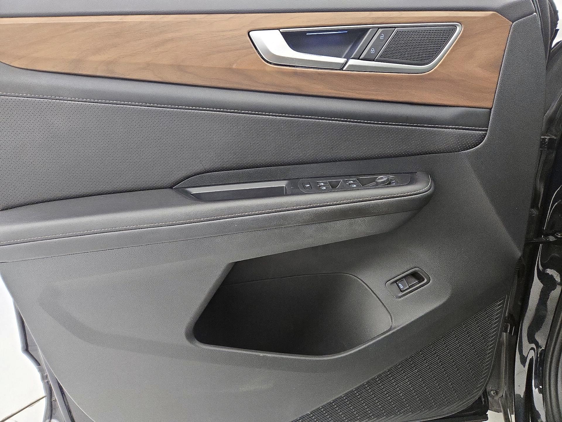 Thumbnail: 2024 Volkswagen Atlas - 12