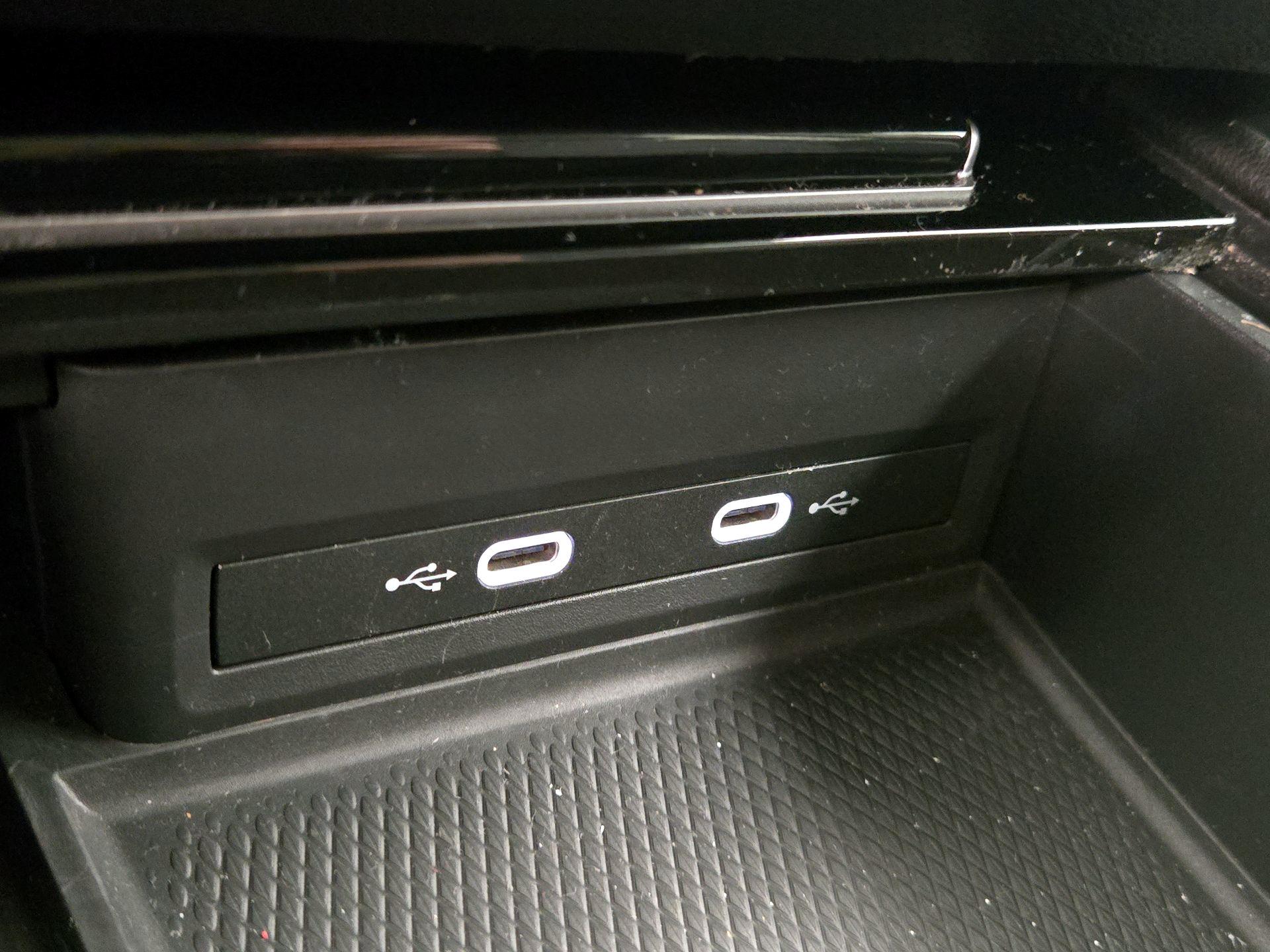 Thumbnail: 2024 Volkswagen Atlas - 17