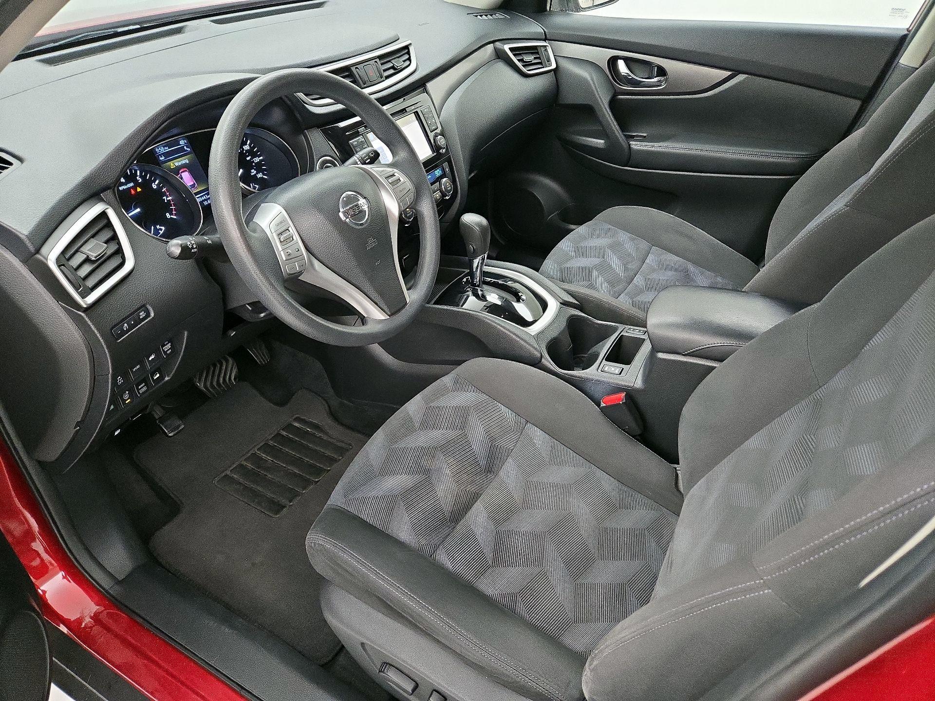 Thumbnail: 2015 Nissan Rogue - 11