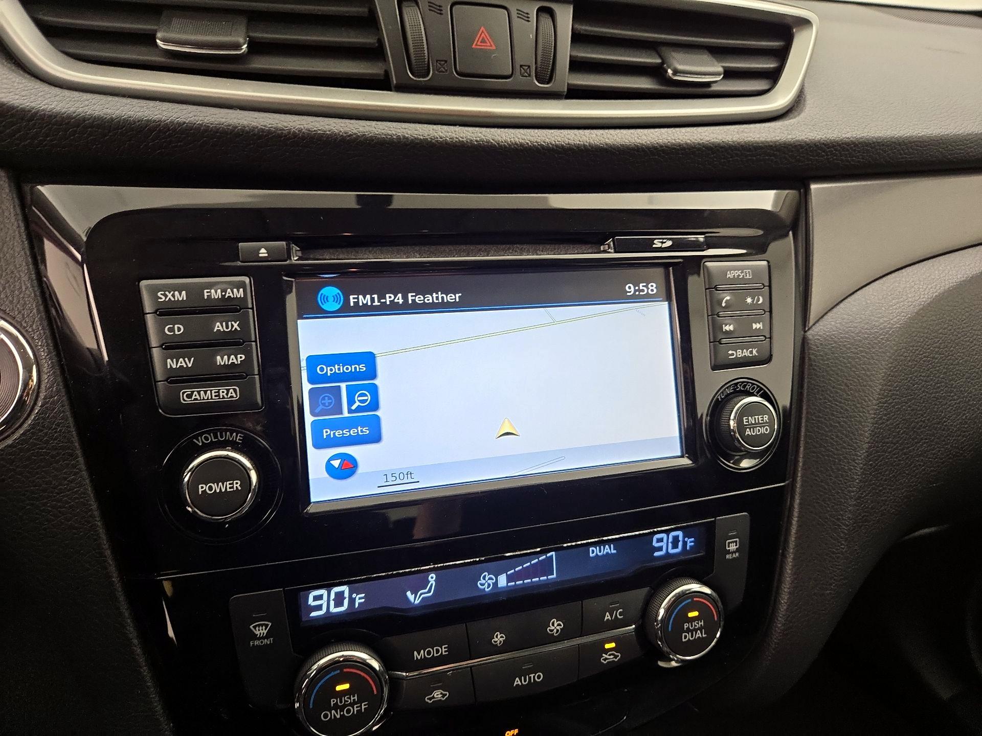 Thumbnail: 2015 Nissan Rogue - 14