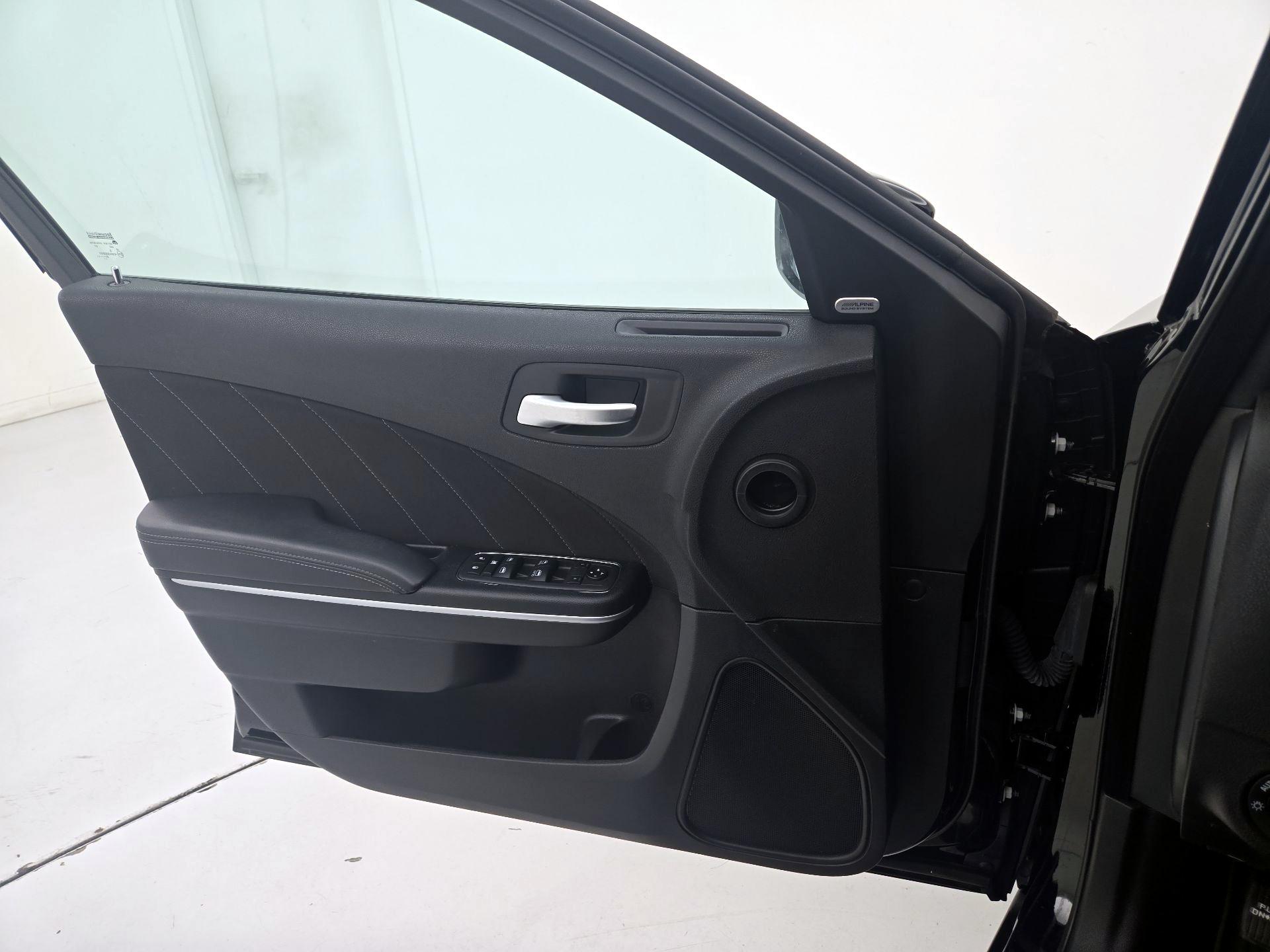 Thumbnail: 2020 Dodge Charger - 12