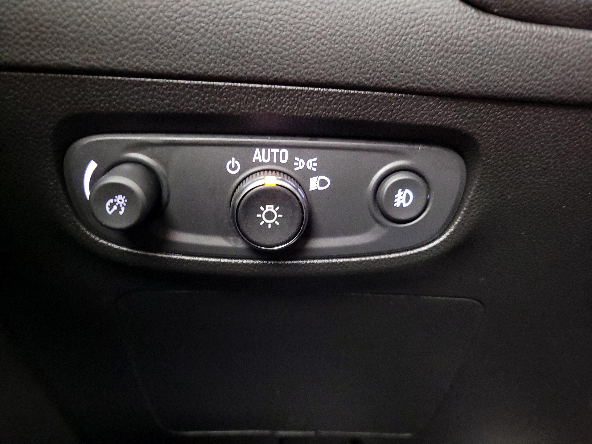 Thumbnail: 2023 Buick Encore GX - 13