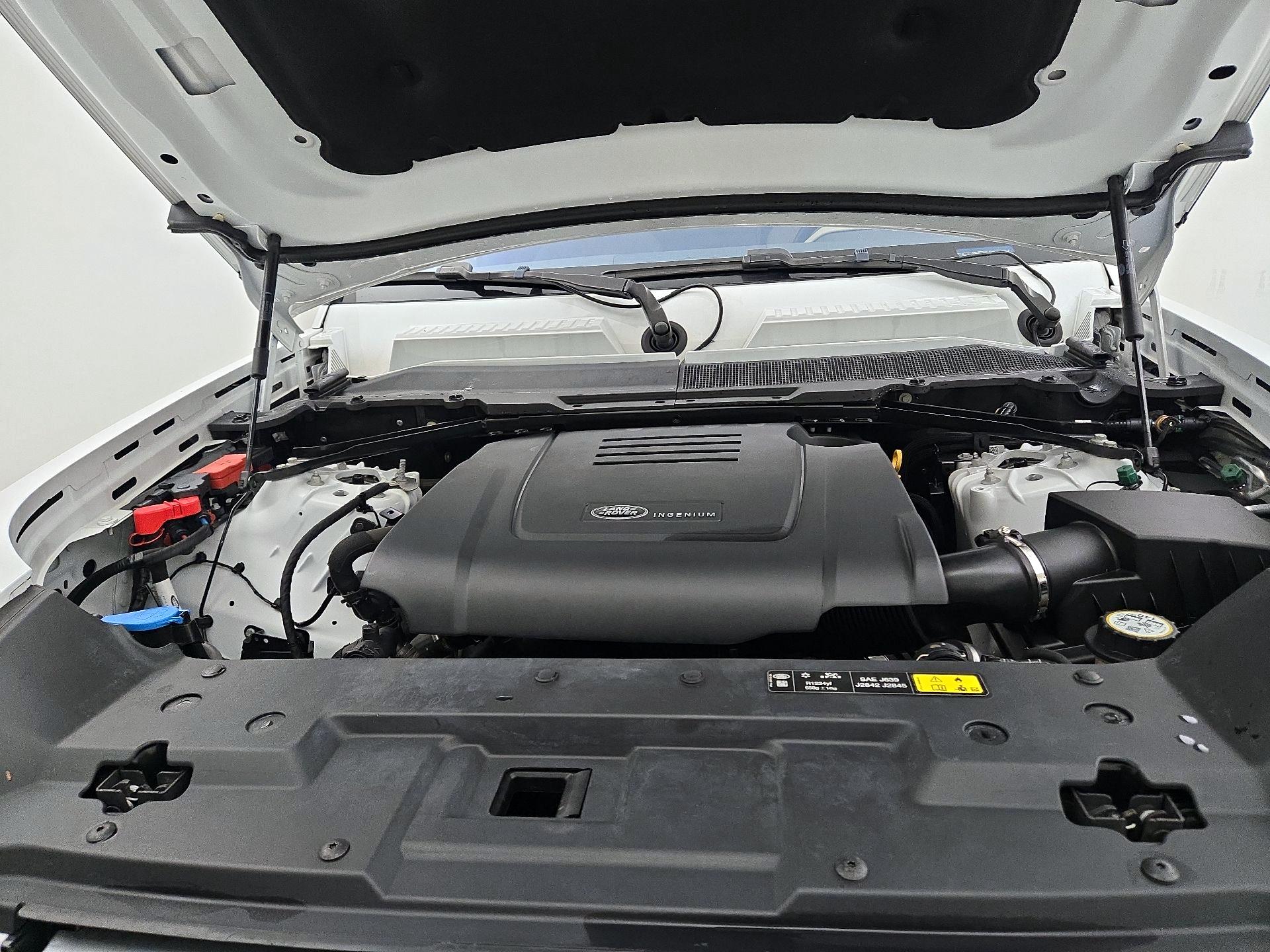 Thumbnail: 2022 Land Rover Defender - 20