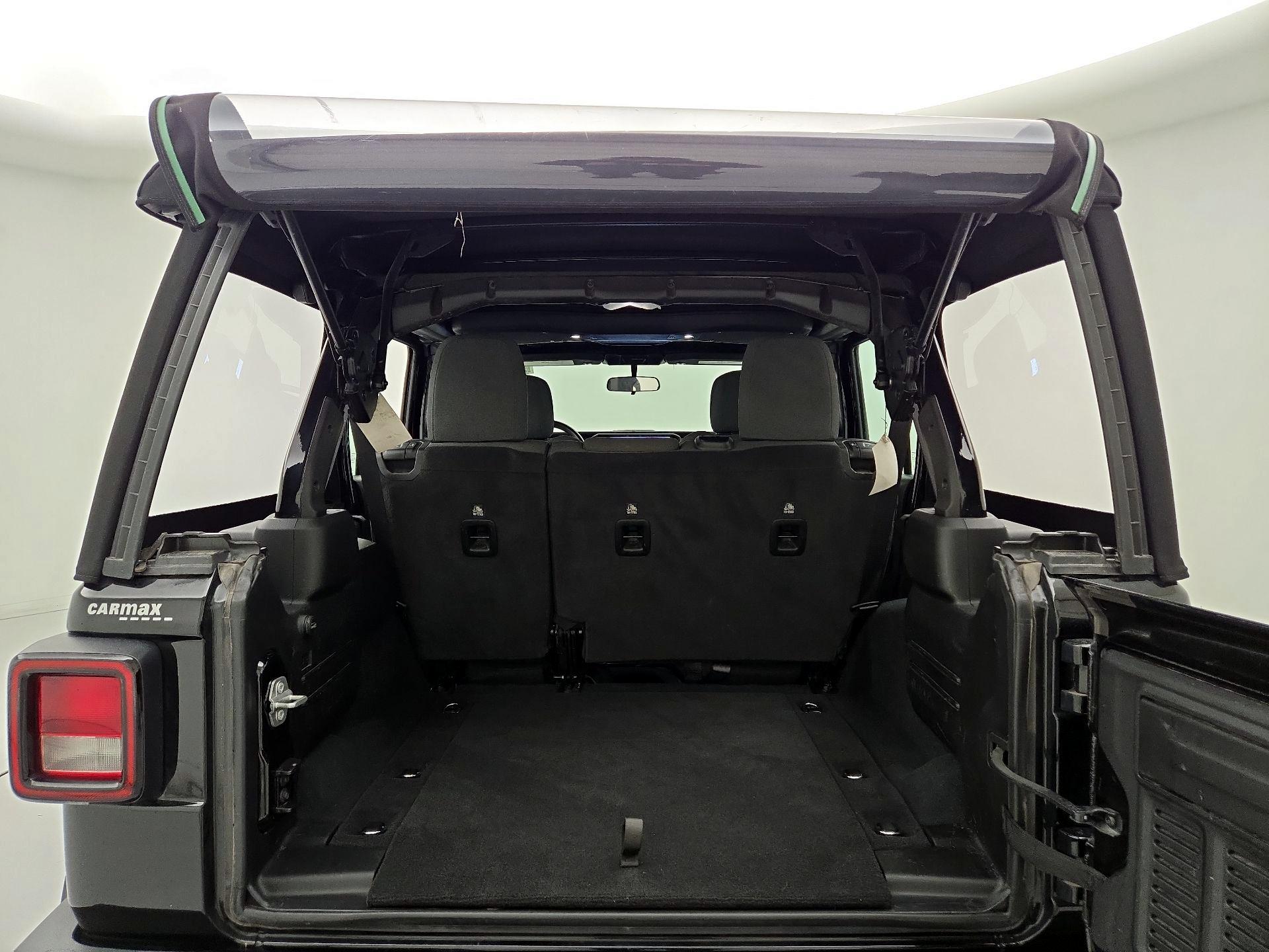 Thumbnail: 2024 Jeep Wrangler - 19