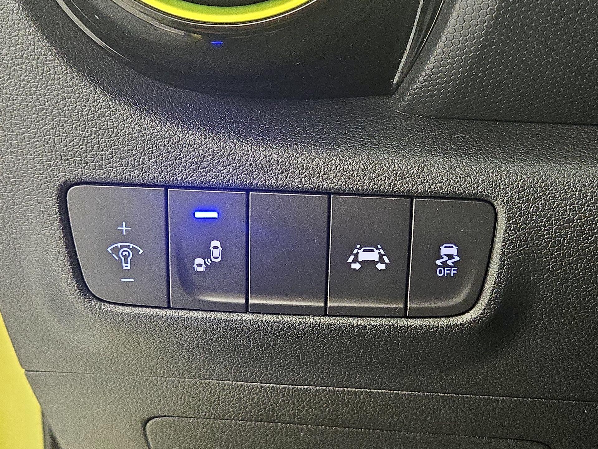 Thumbnail: 2020 Hyundai Kona - 13