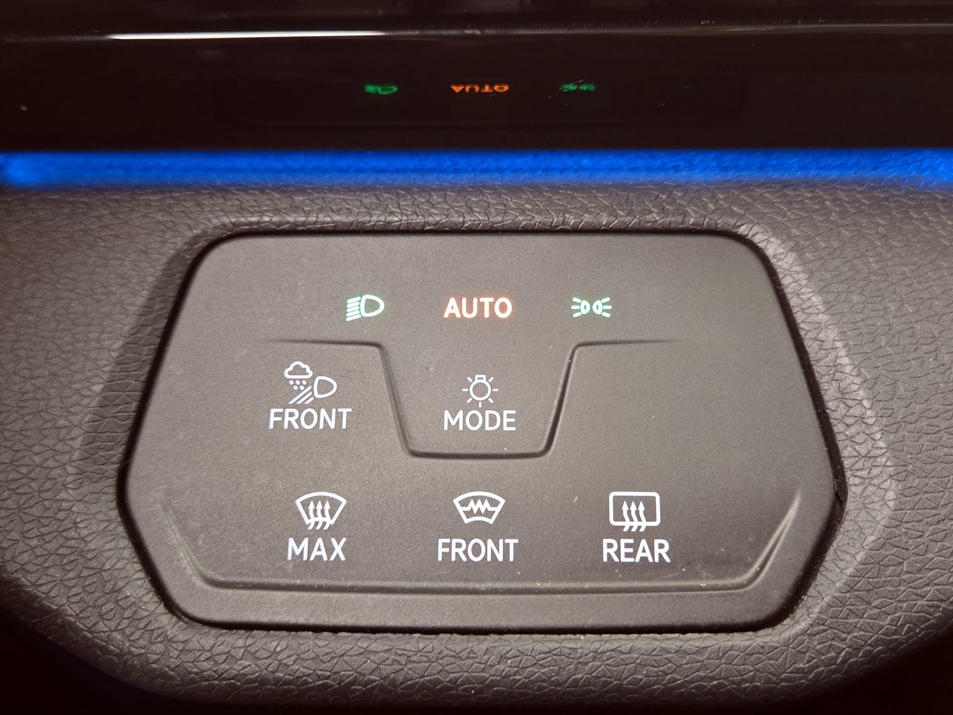 Thumbnail: 2021 Volkswagen ID.4 - 13