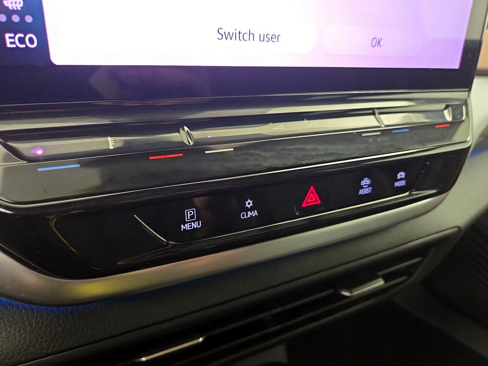 Thumbnail: 2021 Volkswagen ID.4 - 16