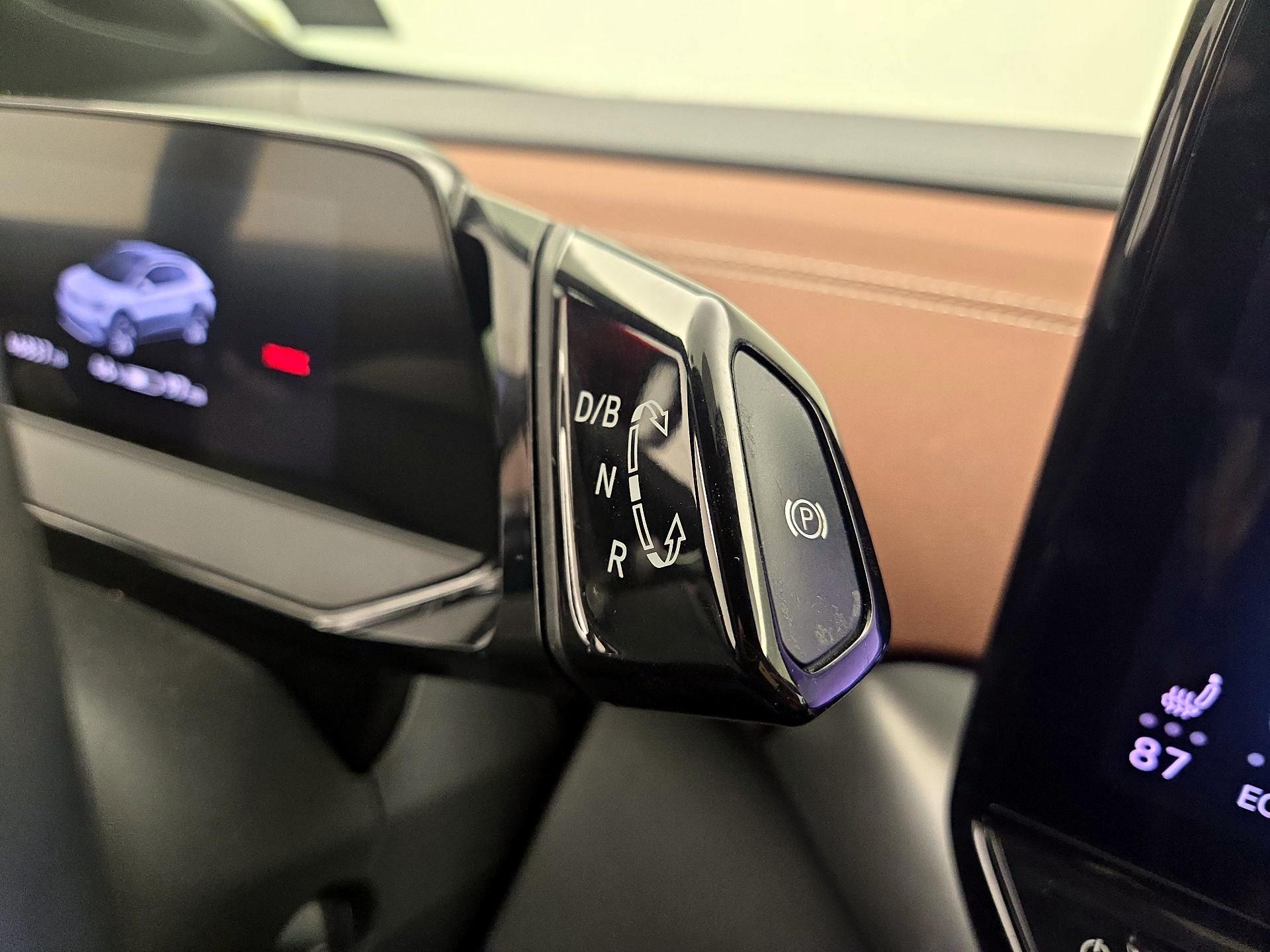 Thumbnail: 2021 Volkswagen ID.4 - 17