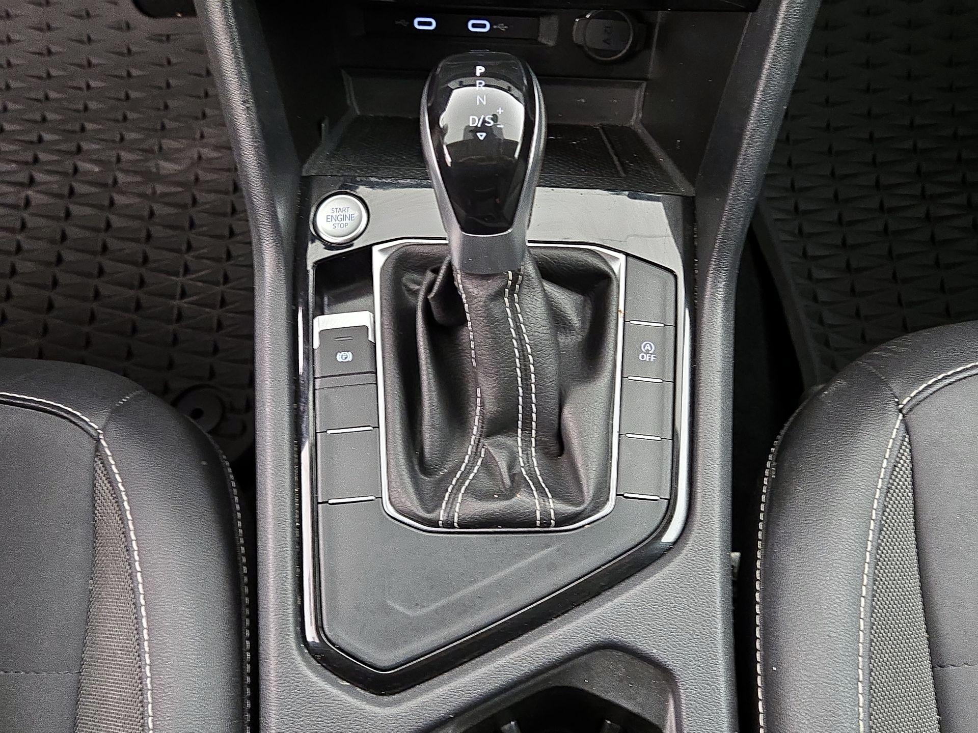 Thumbnail: 2023 Volkswagen Taos - 16