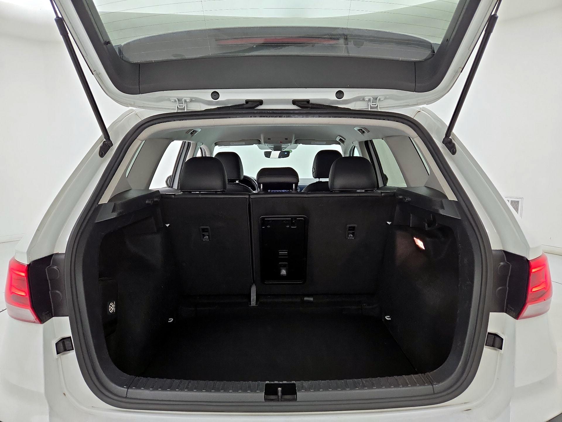 Thumbnail: 2023 Volkswagen Taos - 19