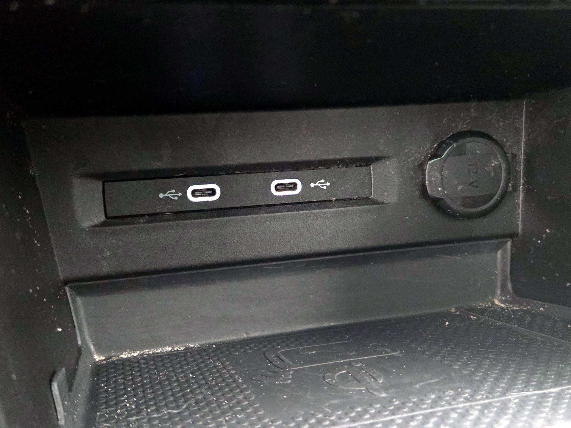 Thumbnail: 2022 Volkswagen Taos - 19