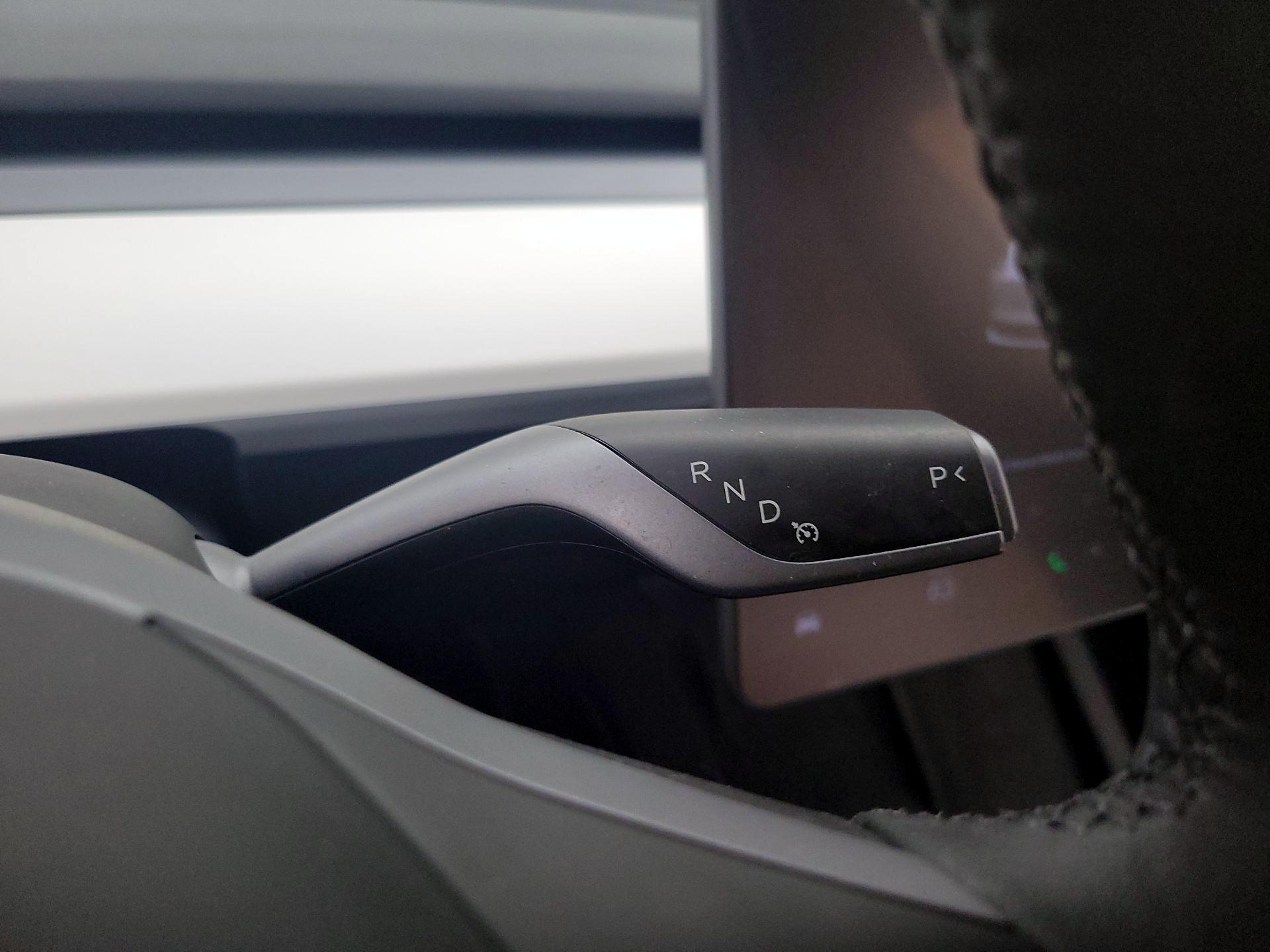 Thumbnail: 2023 Tesla Model 3 - 17