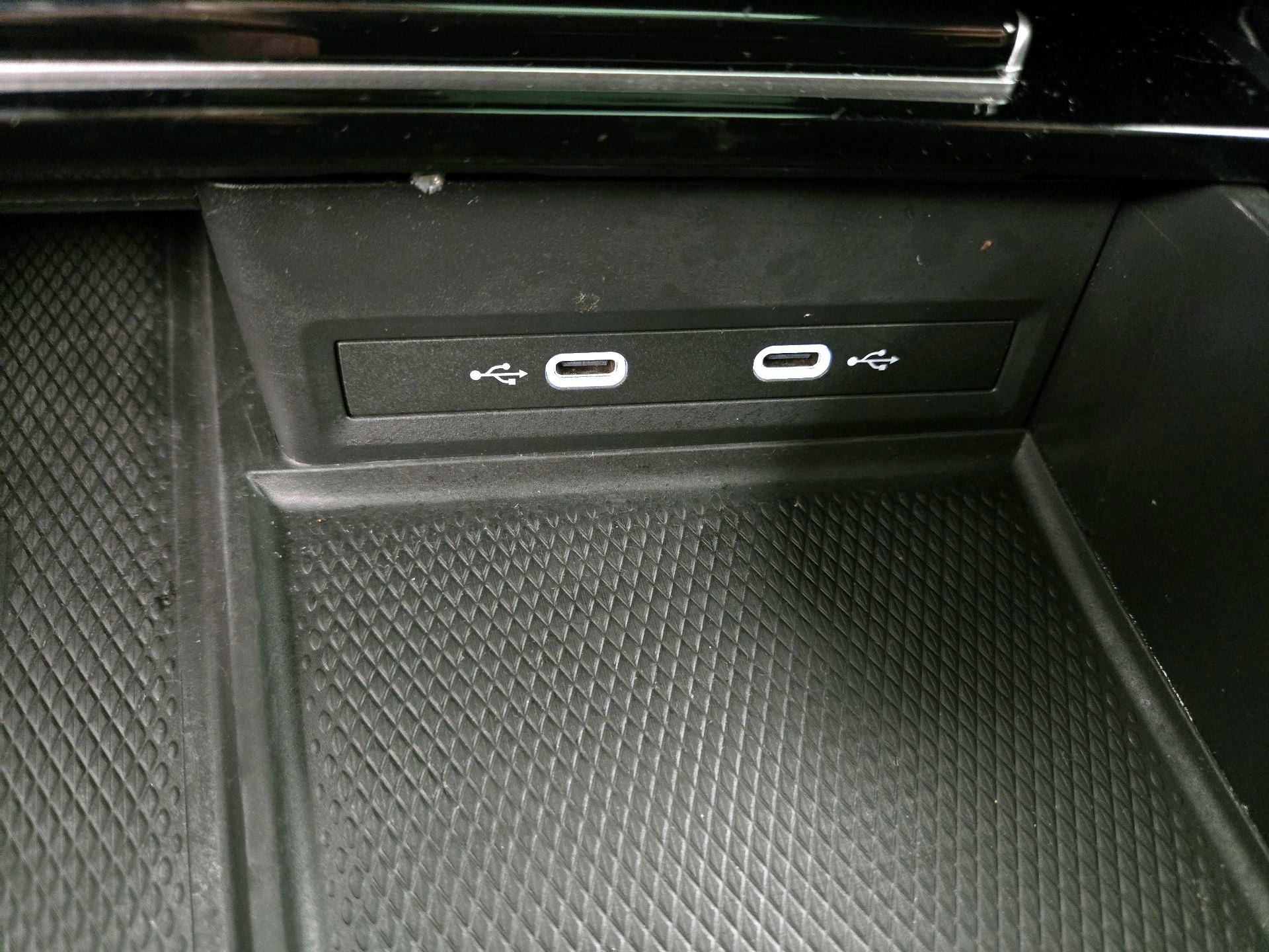 Thumbnail: 2024 Volkswagen Atlas - 19