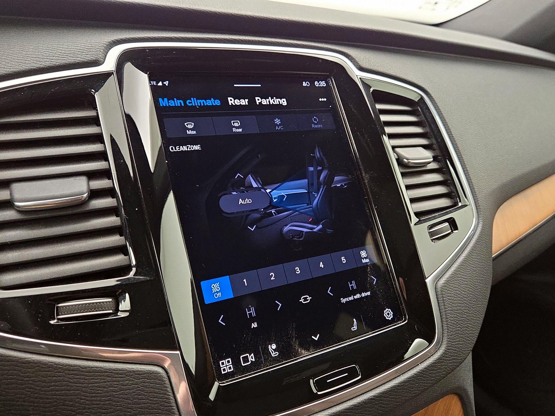 Thumbnail: 2024 Volvo XC90 - 17