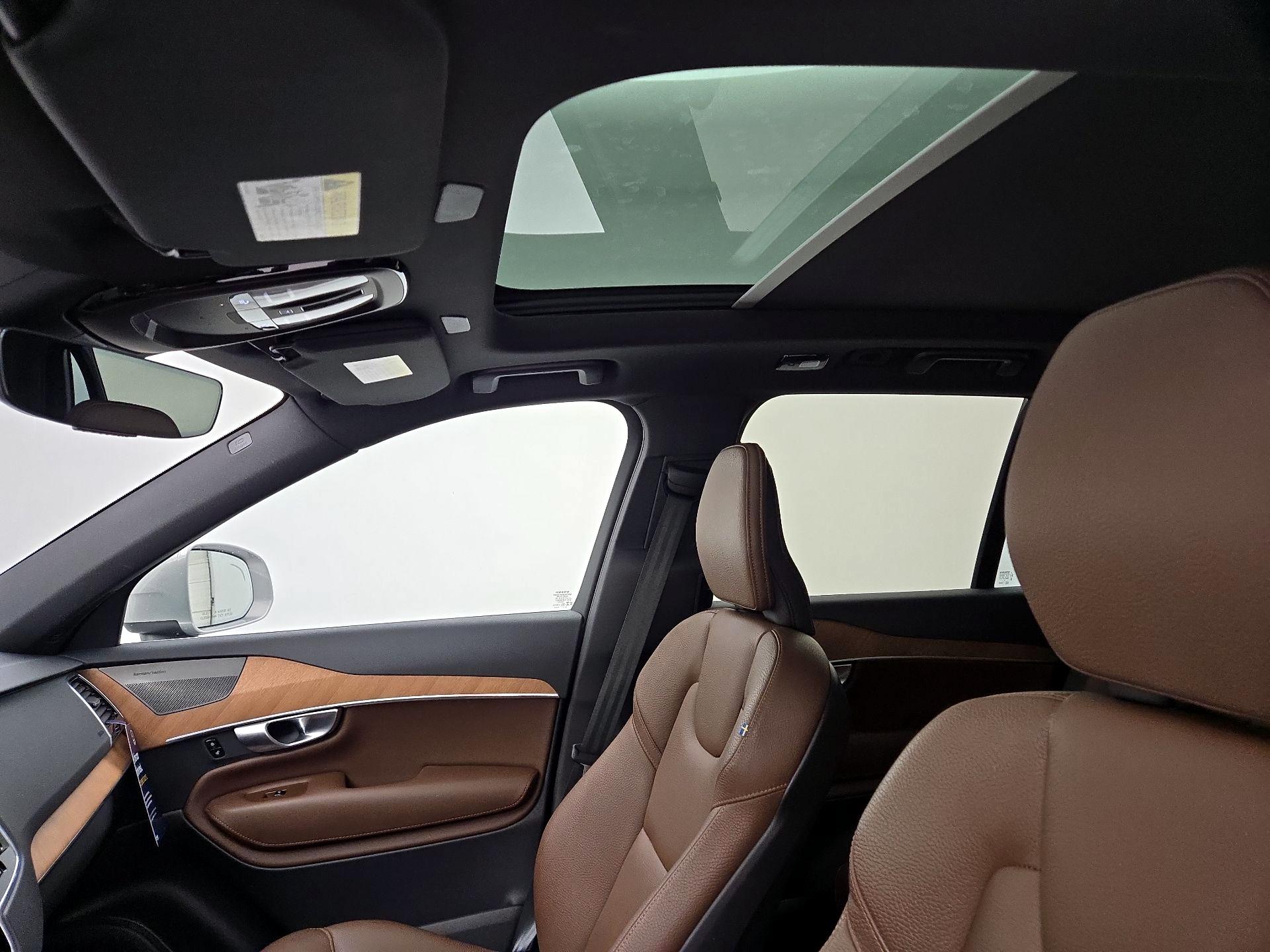 Thumbnail: 2024 Volvo XC90 - 20