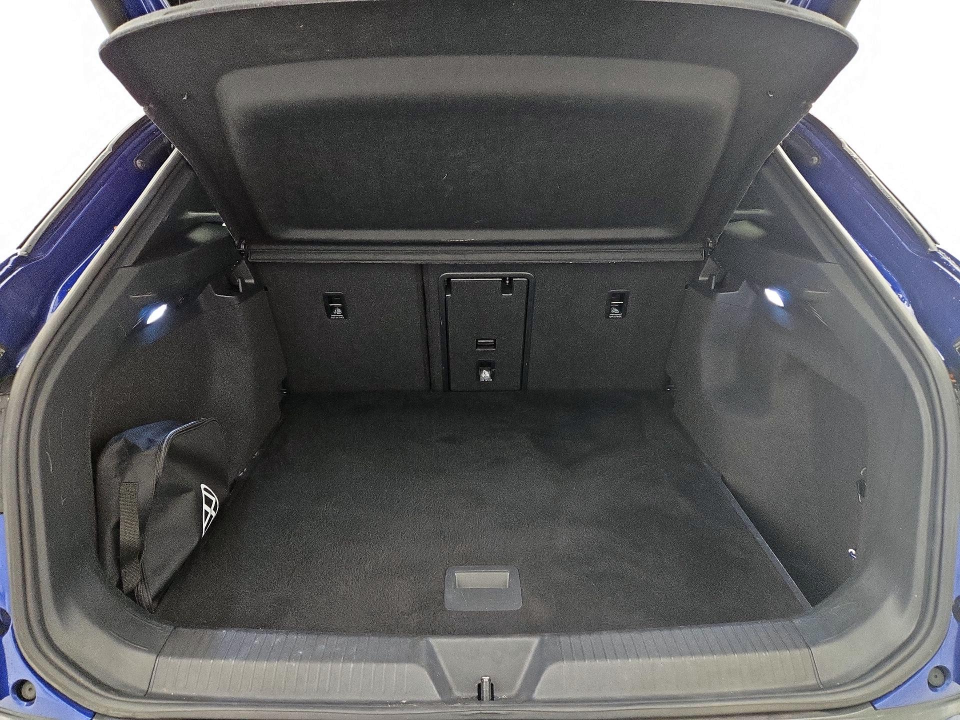 Thumbnail: 2022 Volkswagen ID.4 - 19