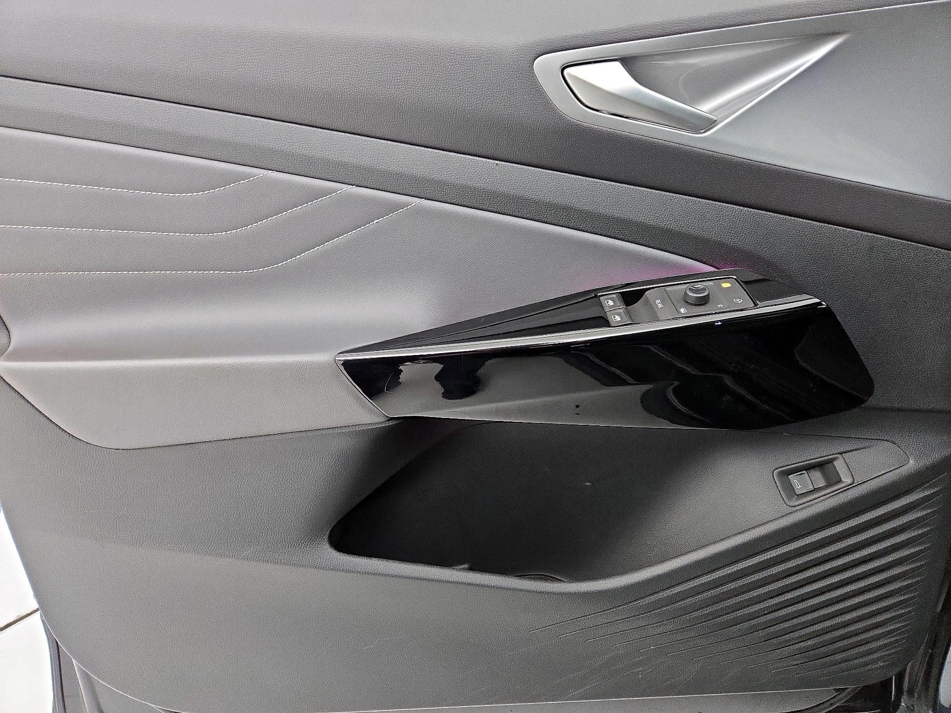 Thumbnail: 2023 Volkswagen ID.4 - 12