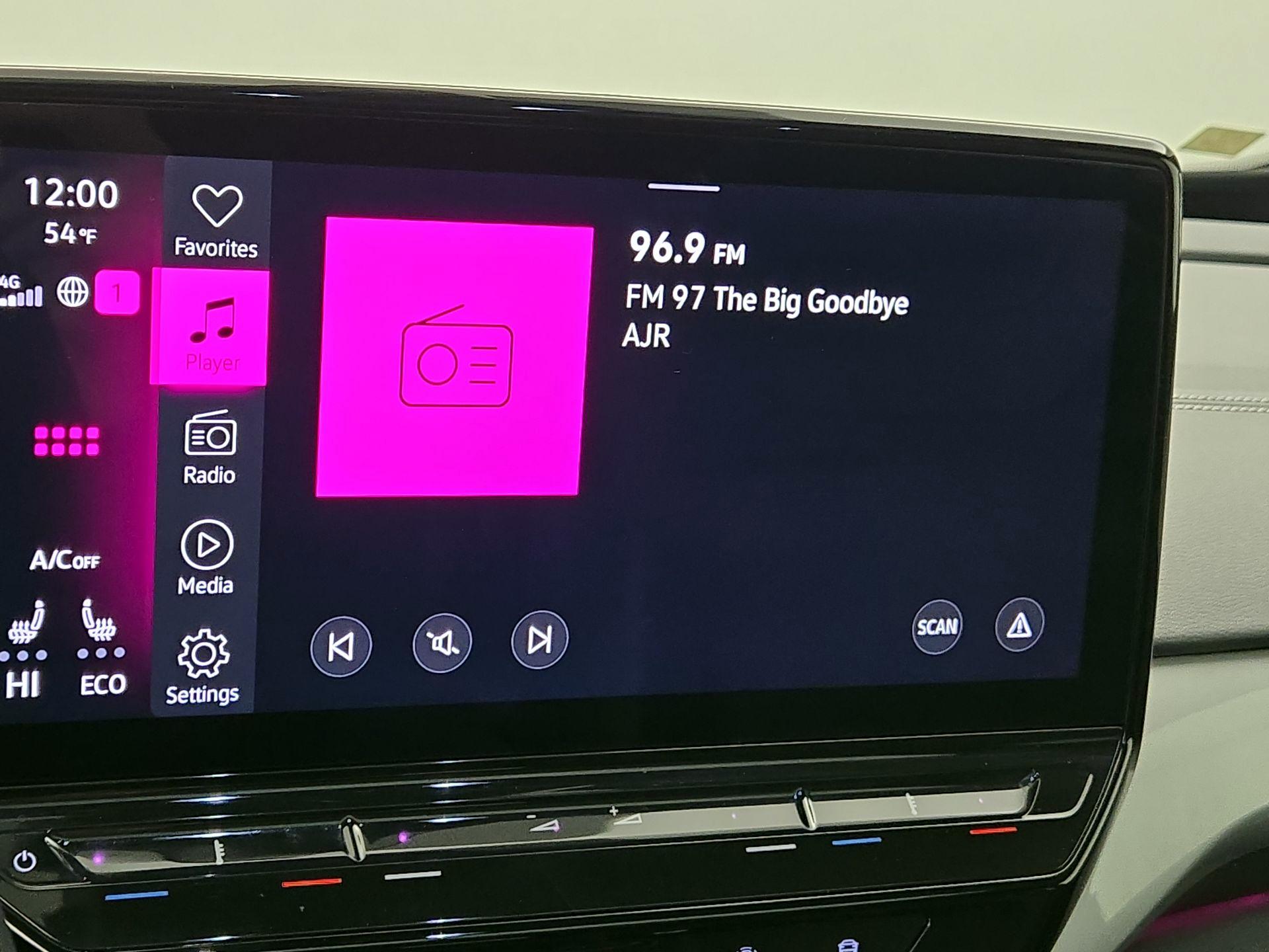 Thumbnail: 2023 Volkswagen ID.4 - 16