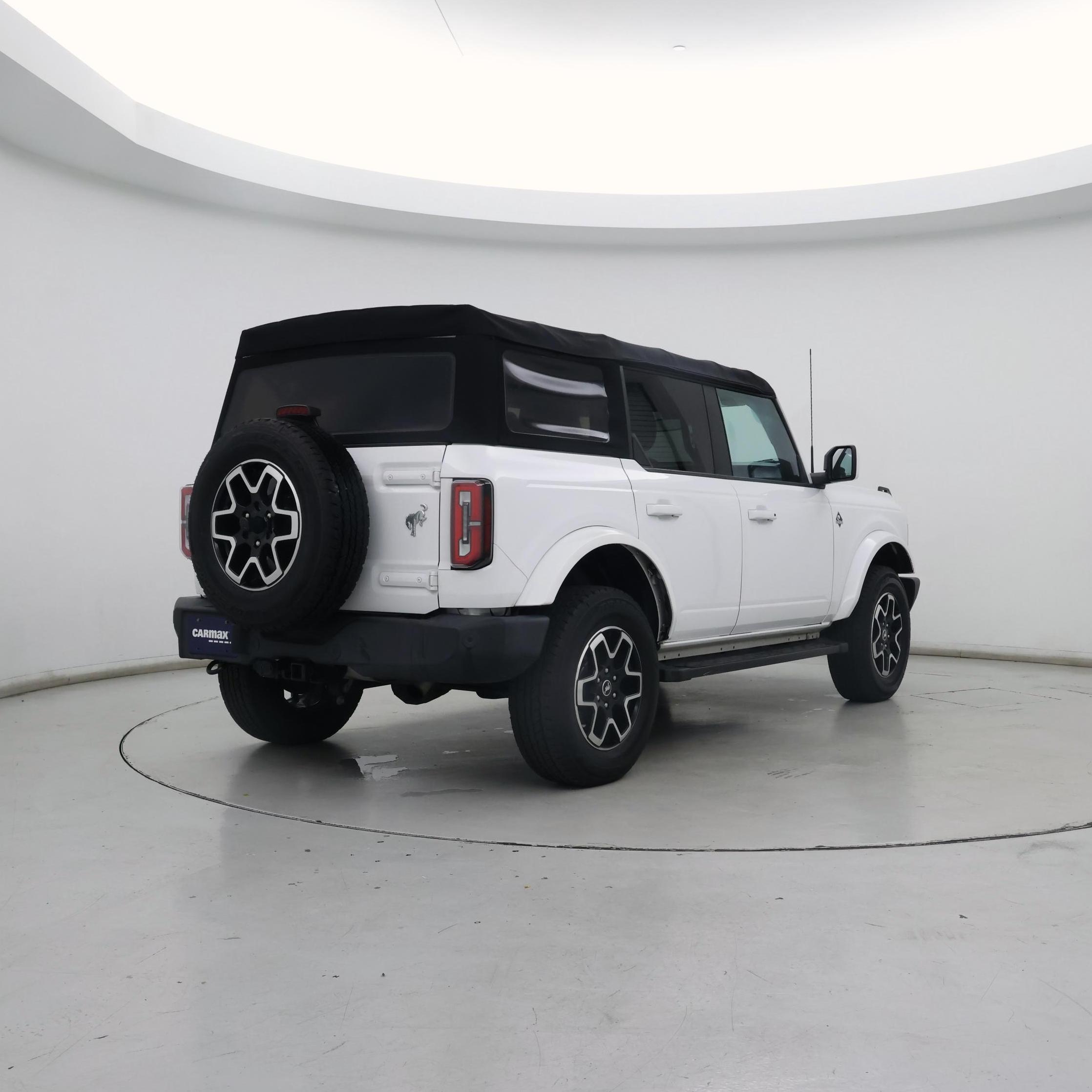 Thumbnail: 2021 Ford Bronco - 8