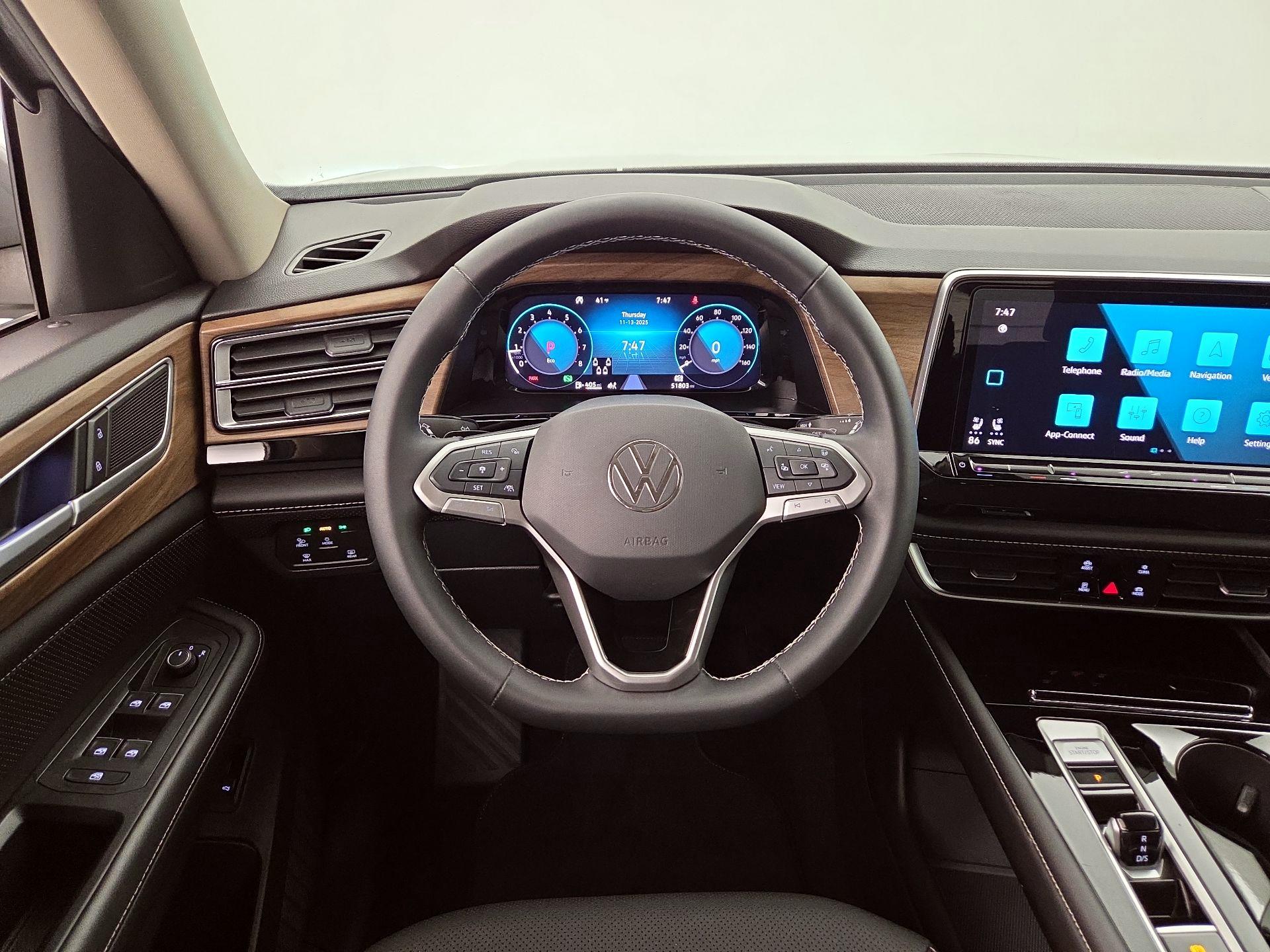 Thumbnail: 2024 Volkswagen Atlas - 10