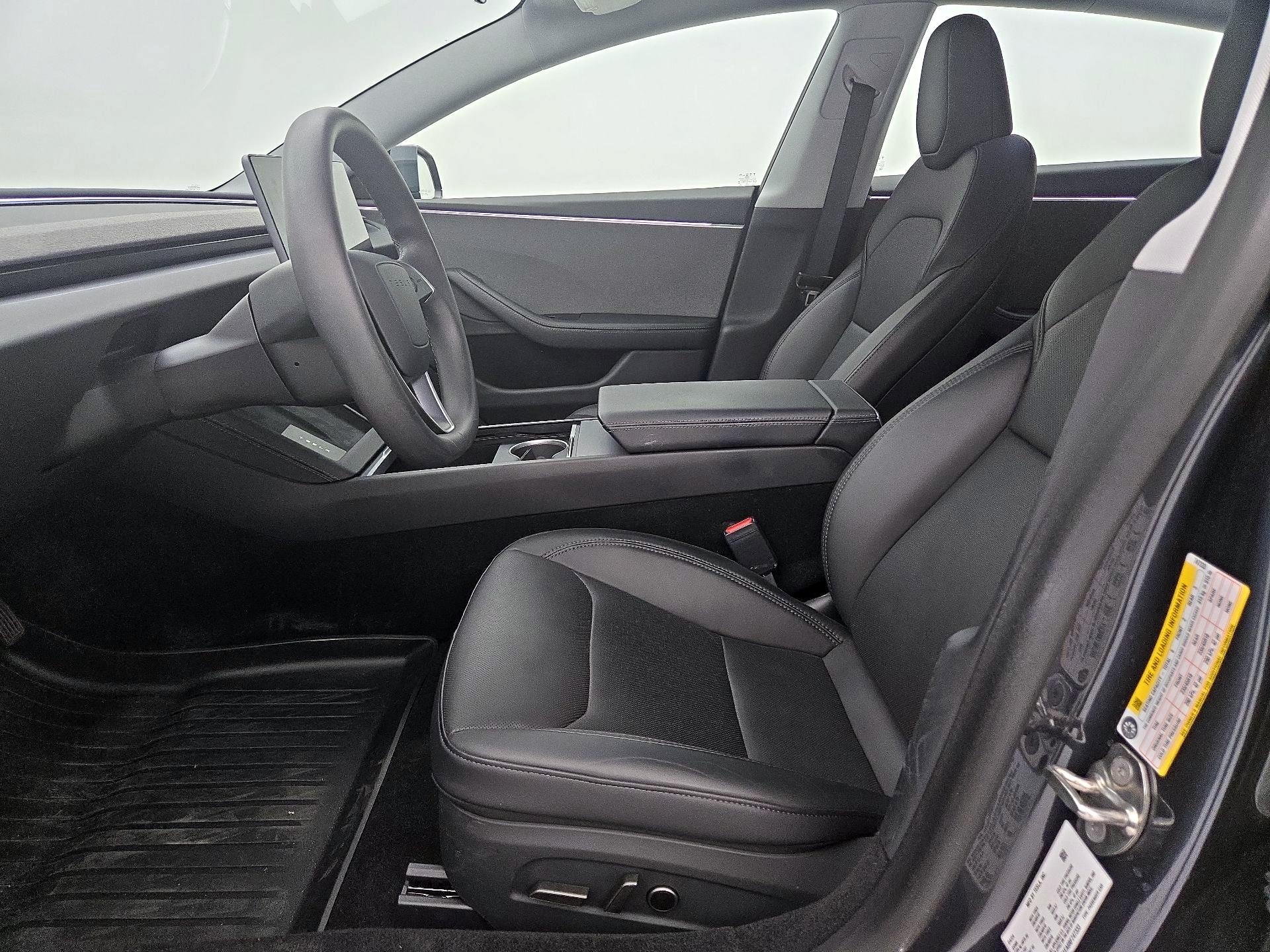 Thumbnail: 2024 Tesla Model 3 - 11