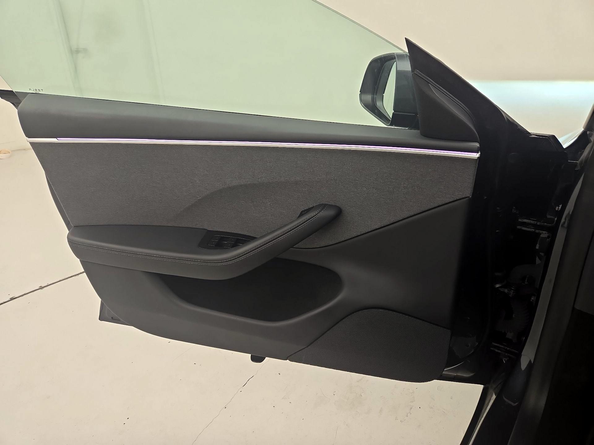 Thumbnail: 2024 Tesla Model 3 - 12