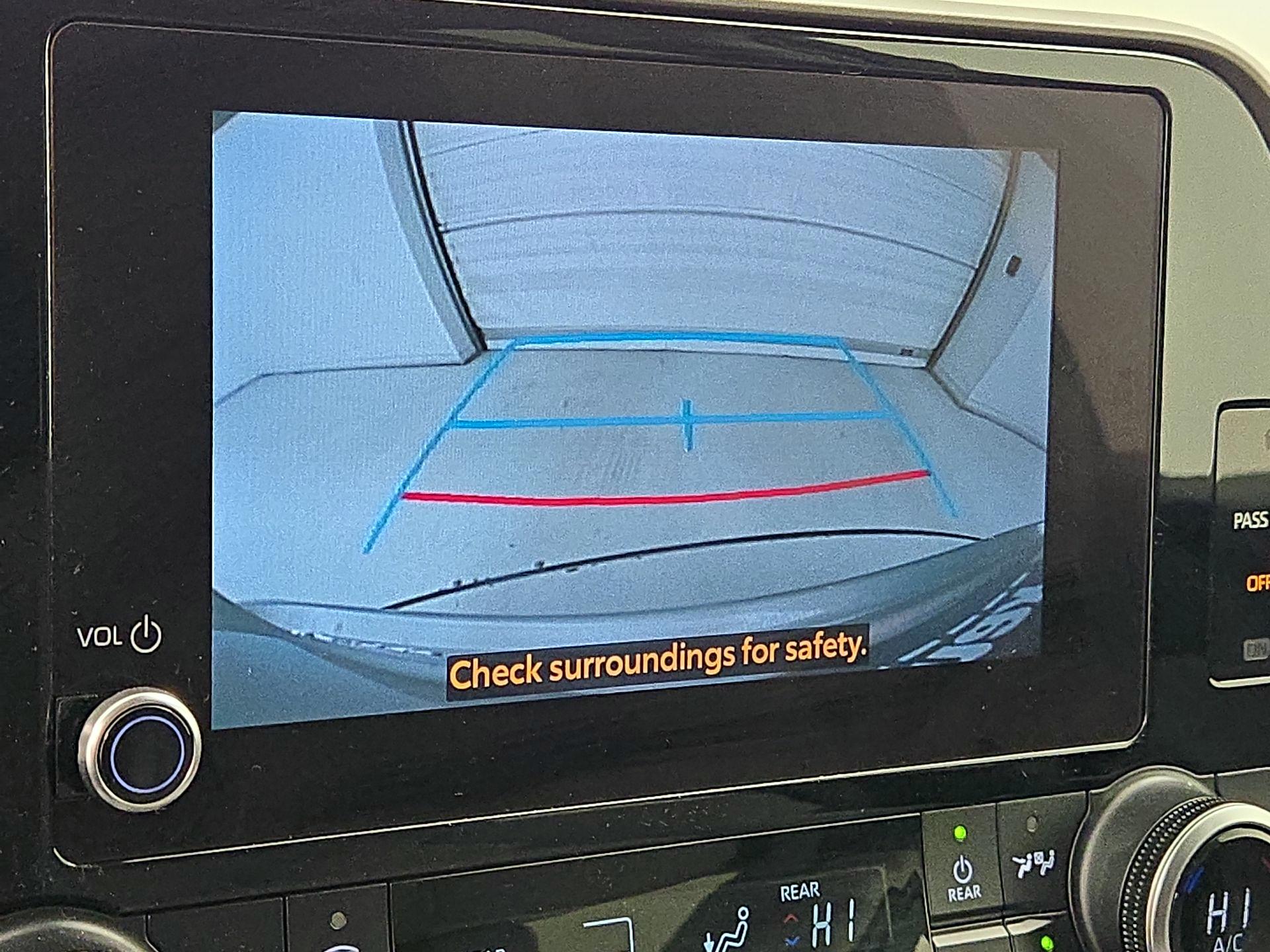 Thumbnail: 2023 Toyota Highlander - 13