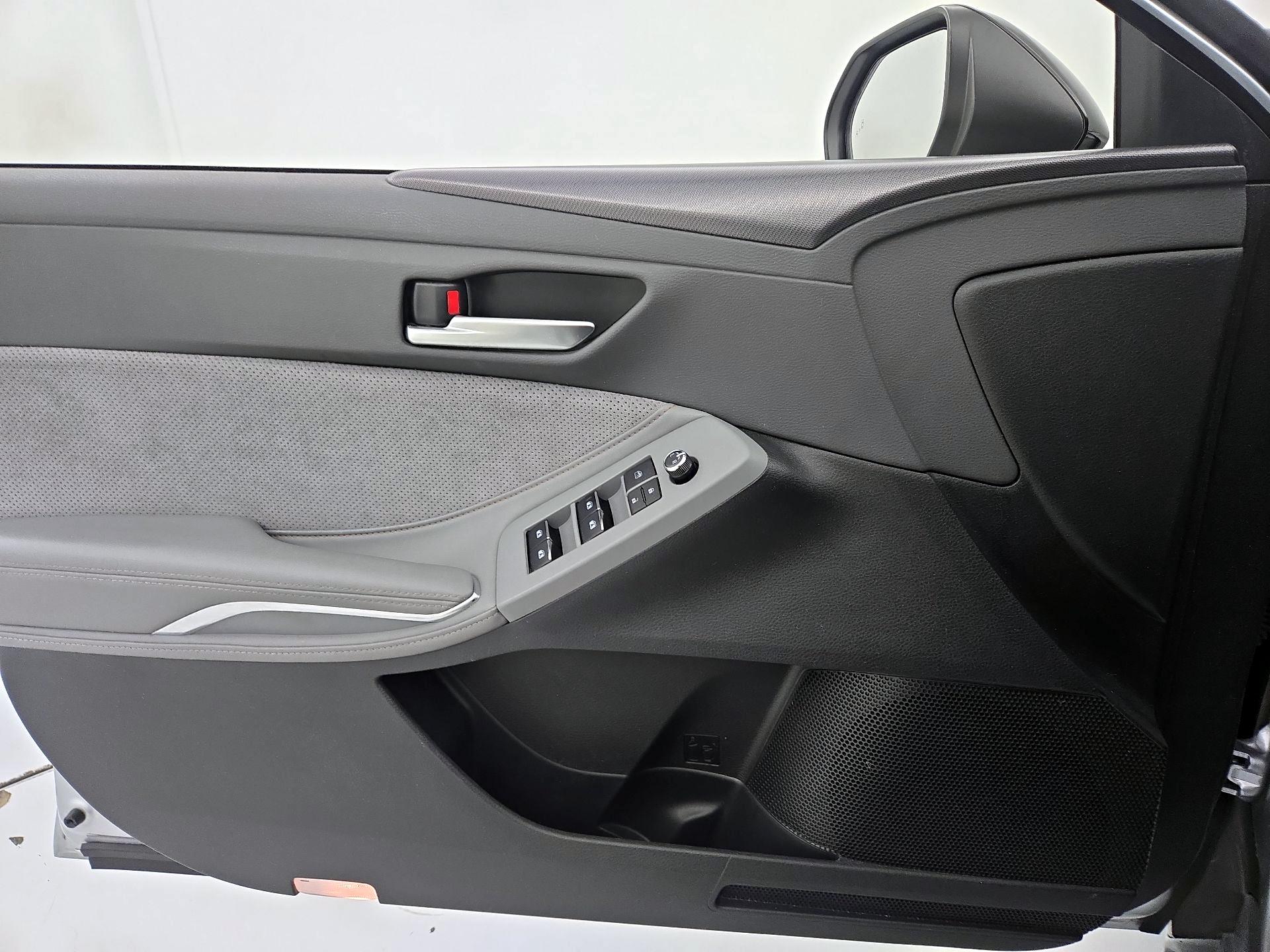 Thumbnail: 2019 Toyota Avalon - 12