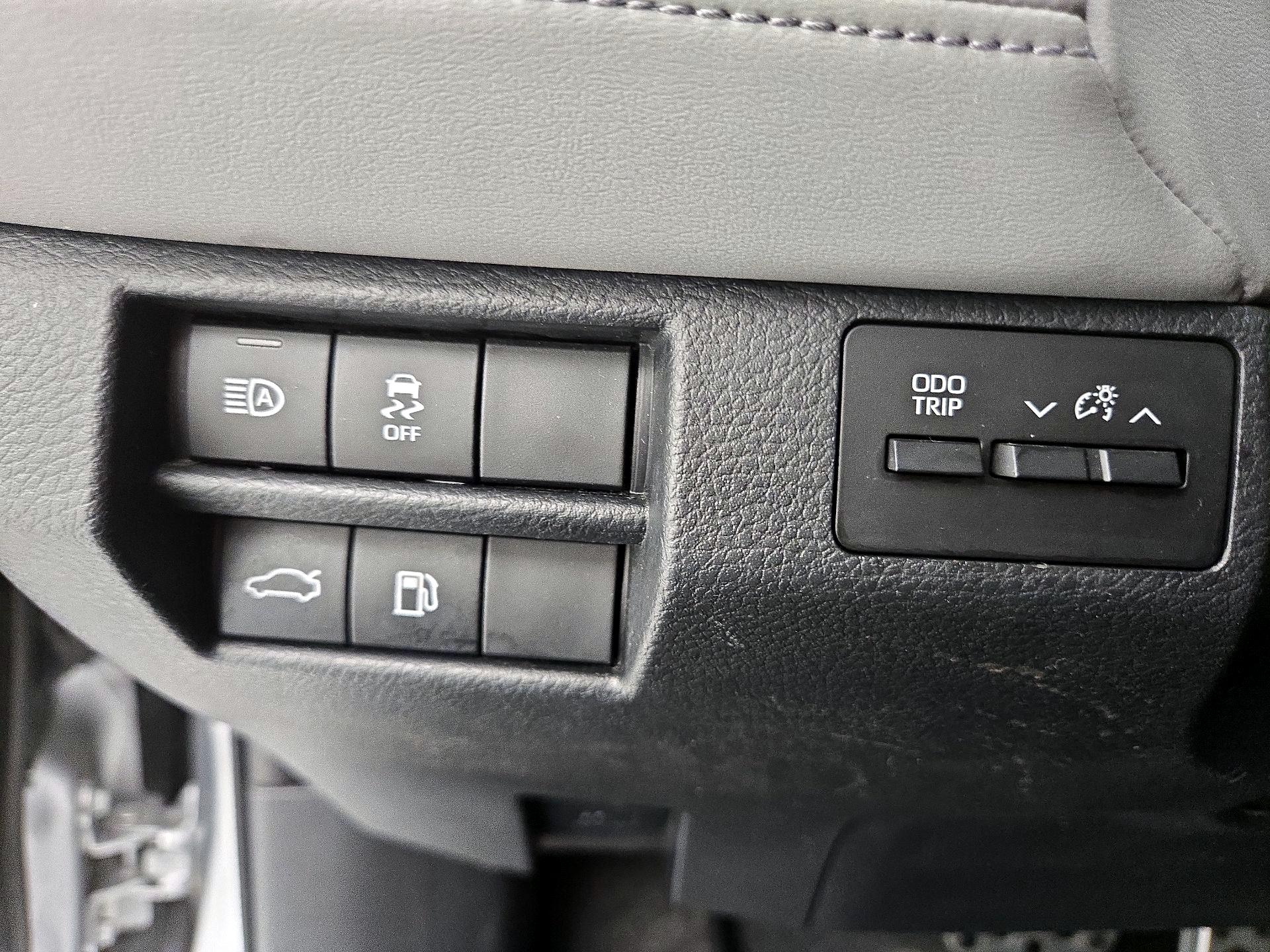 Thumbnail: 2019 Toyota Avalon - 13