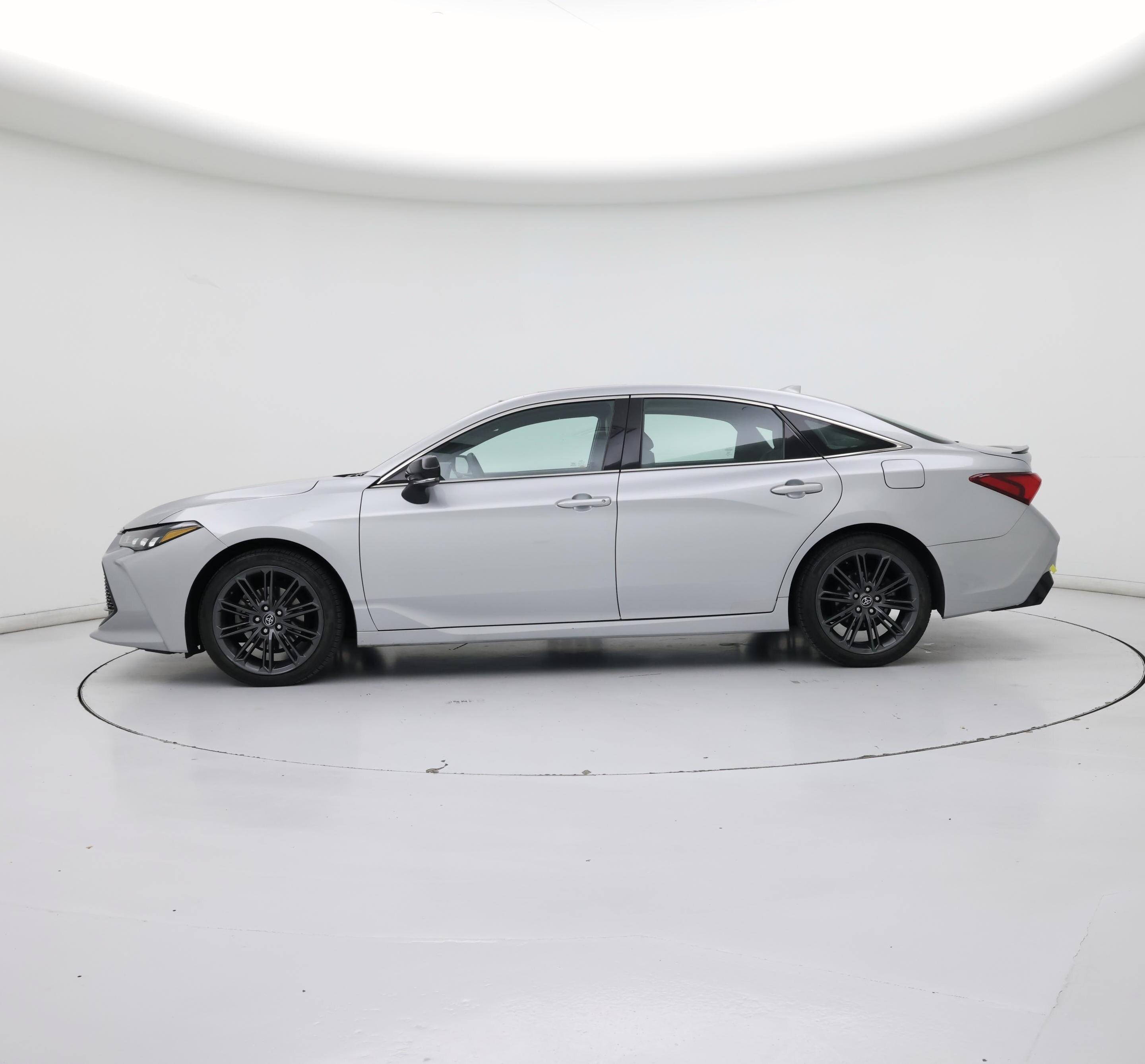 Thumbnail: 2019 Toyota Avalon - 3