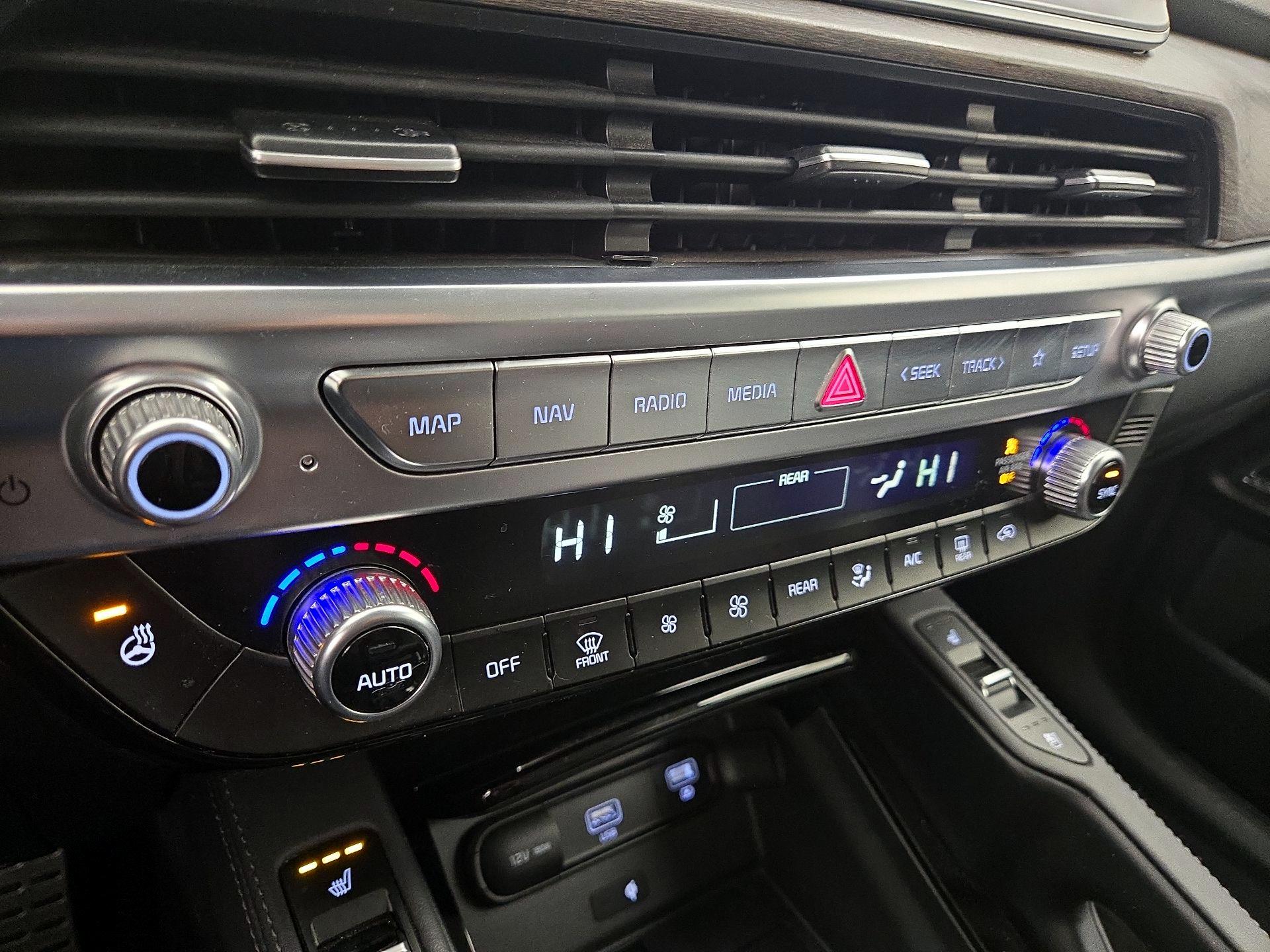 Thumbnail: 2020 Kia Telluride - 17