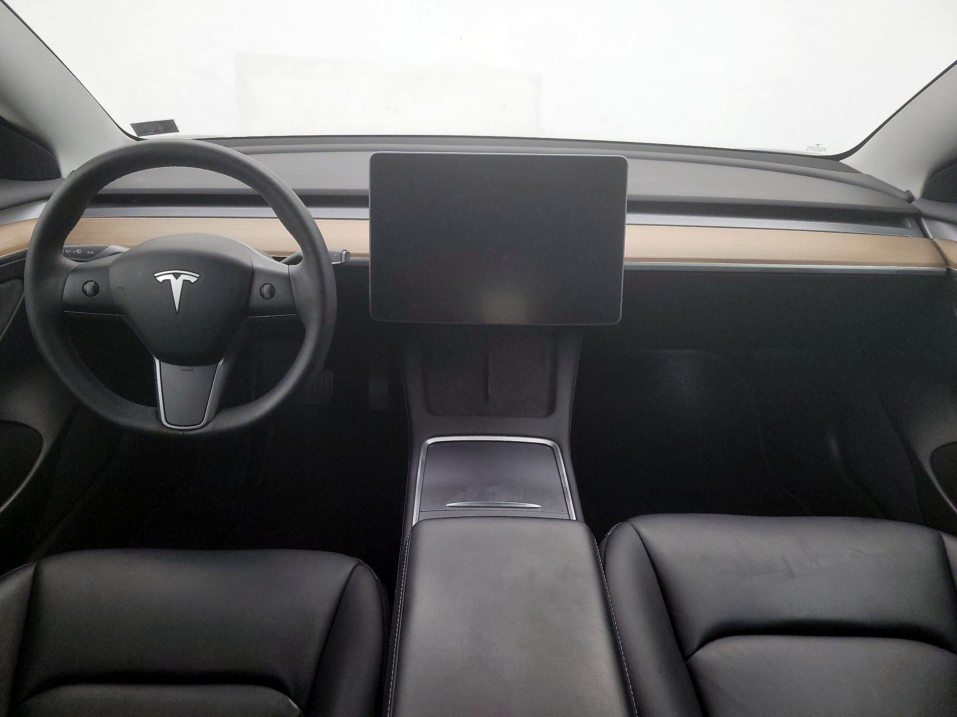 Thumbnail: 2021 Tesla Model 3 - 9