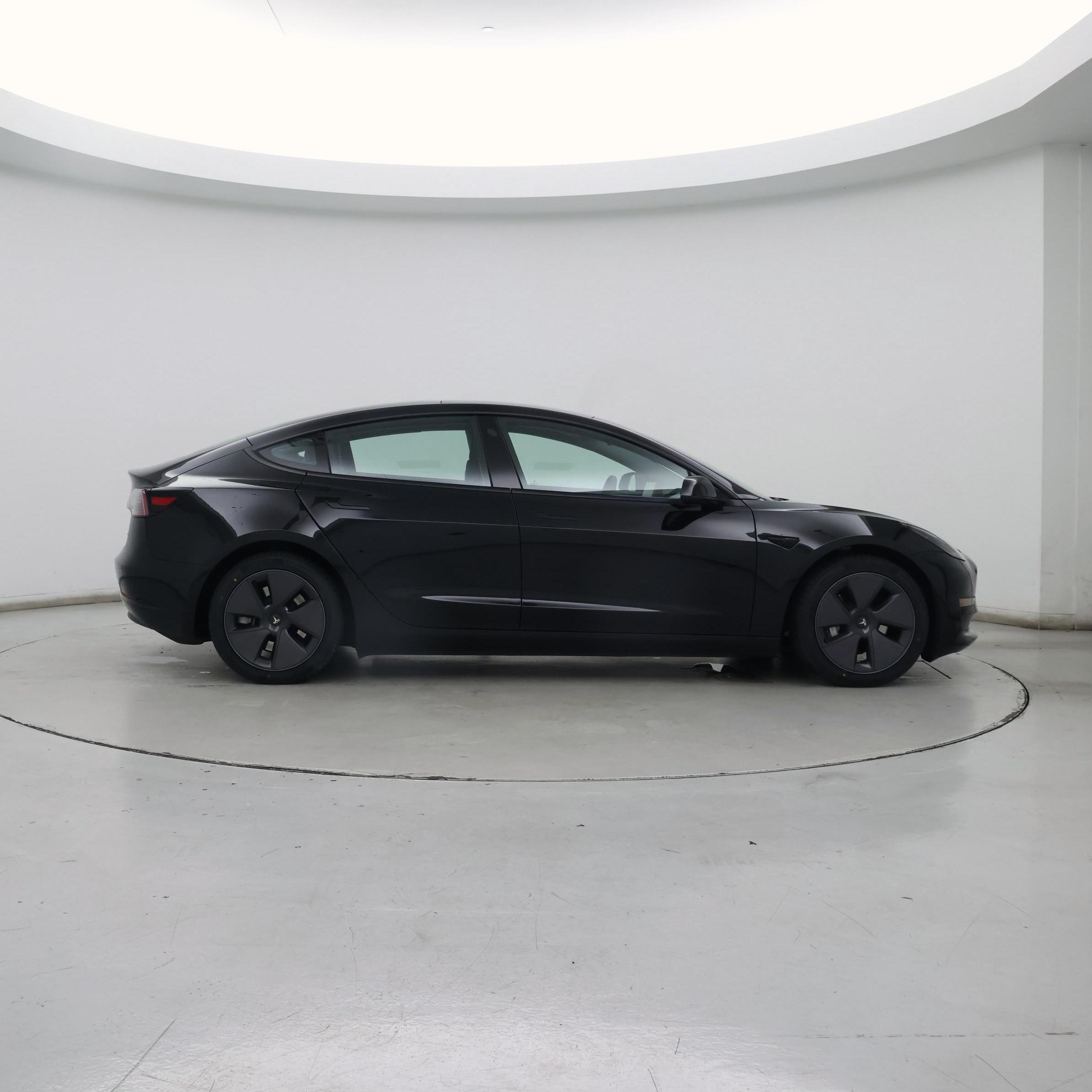 Thumbnail: 2021 Tesla Model 3 - 7
