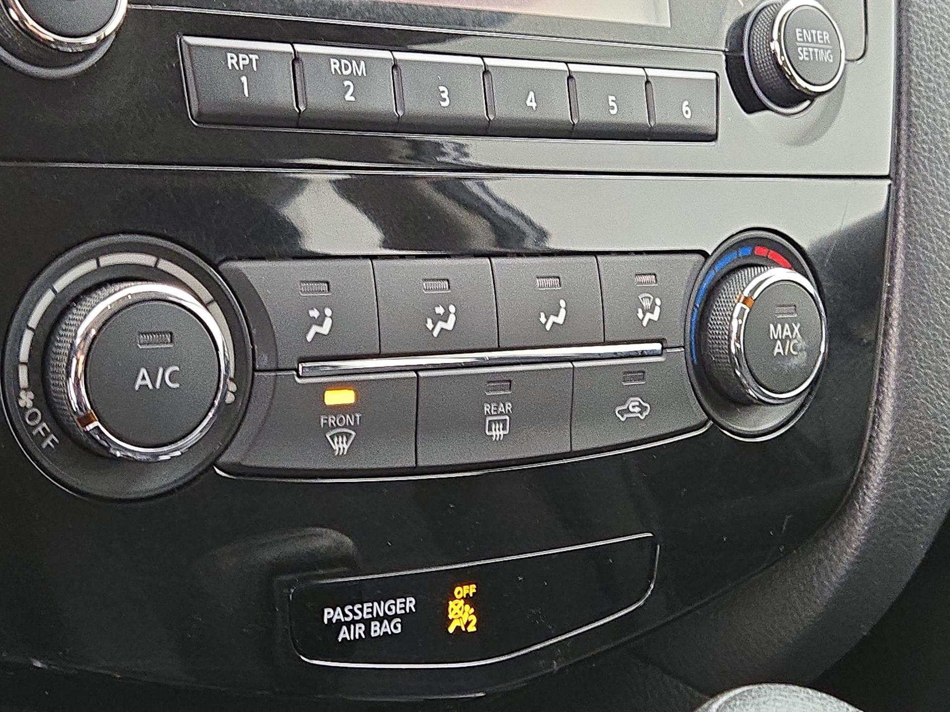 Thumbnail: 2015 Nissan Rogue - 15