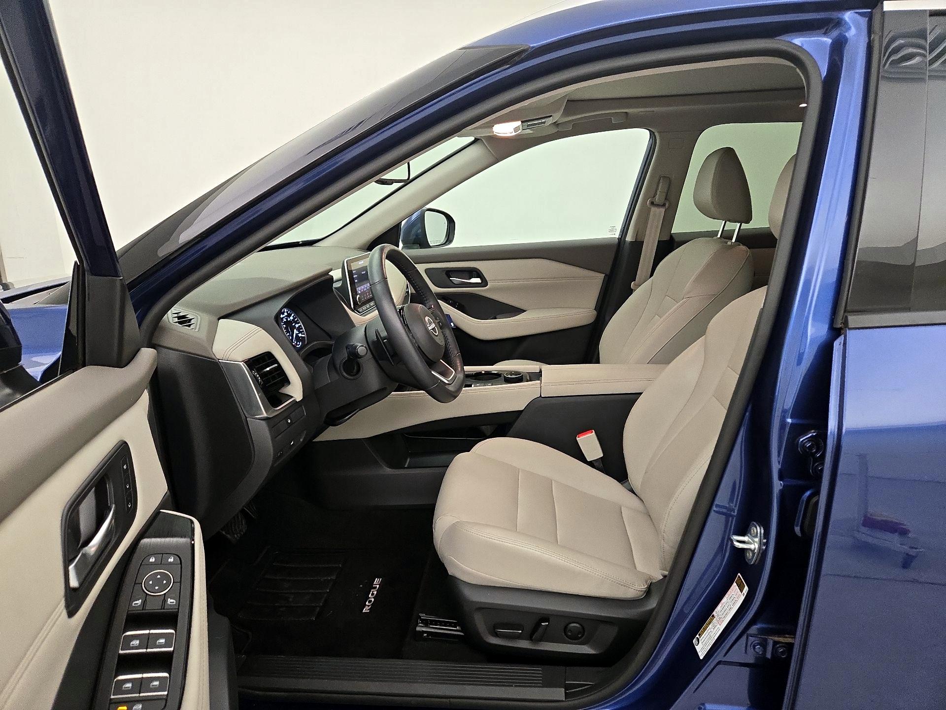 Thumbnail: 2022 Nissan Rogue - 11