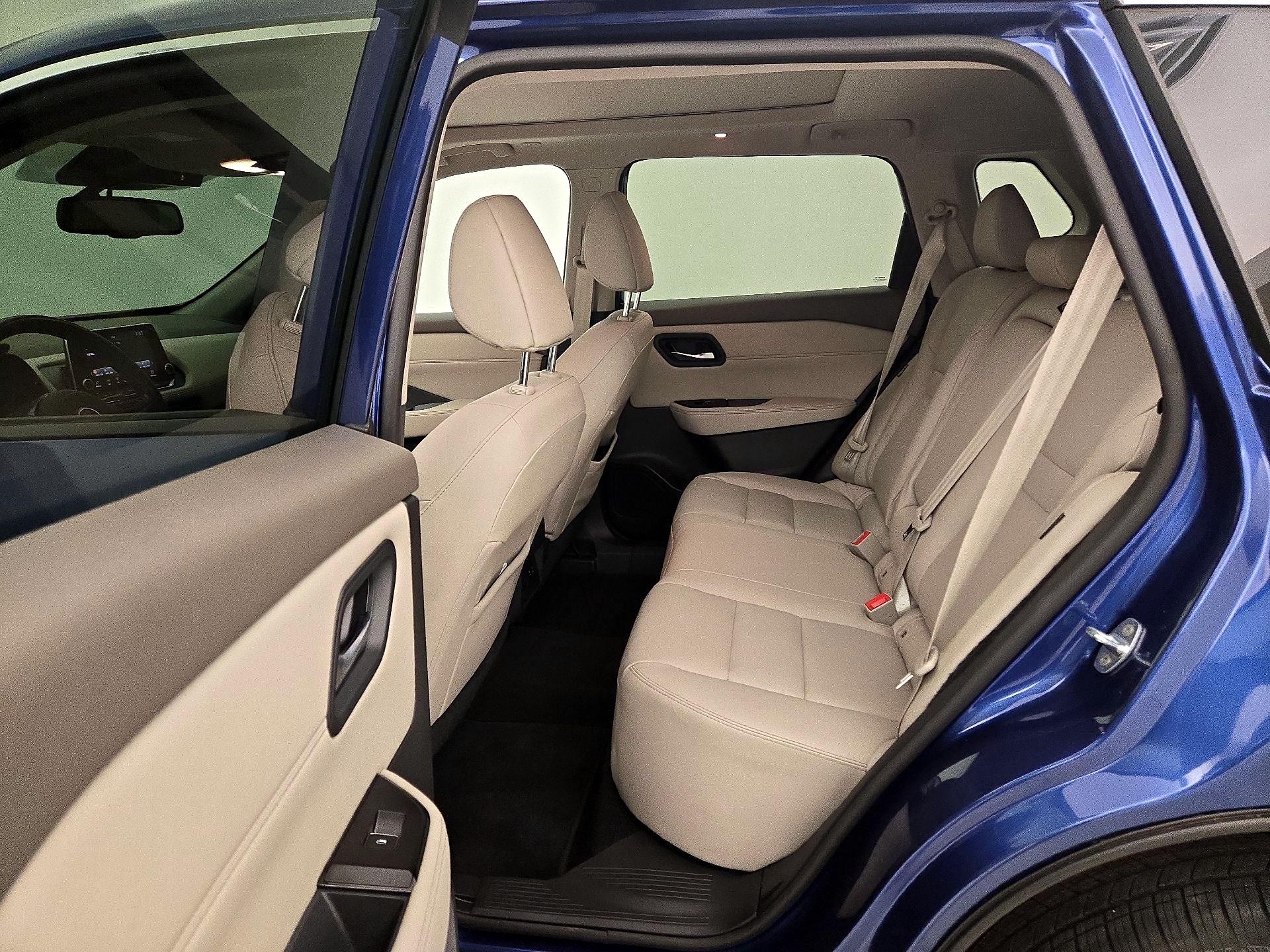 Thumbnail: 2022 Nissan Rogue - 19