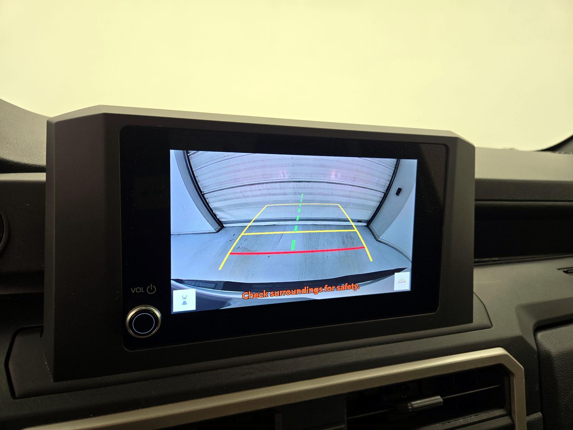 Thumbnail: 2024 Toyota Tacoma - 15