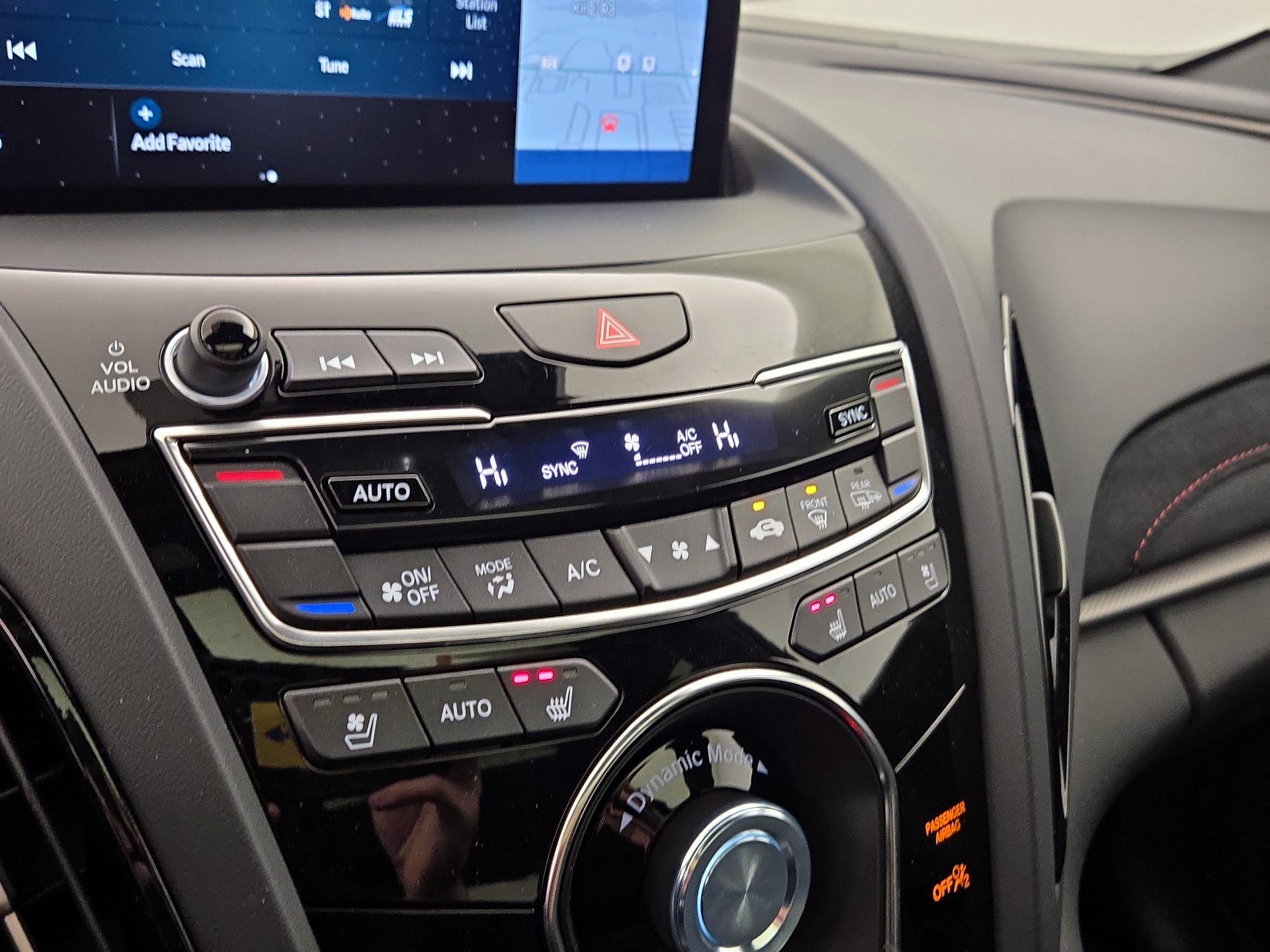 Thumbnail: 2025 Acura RDX - 17