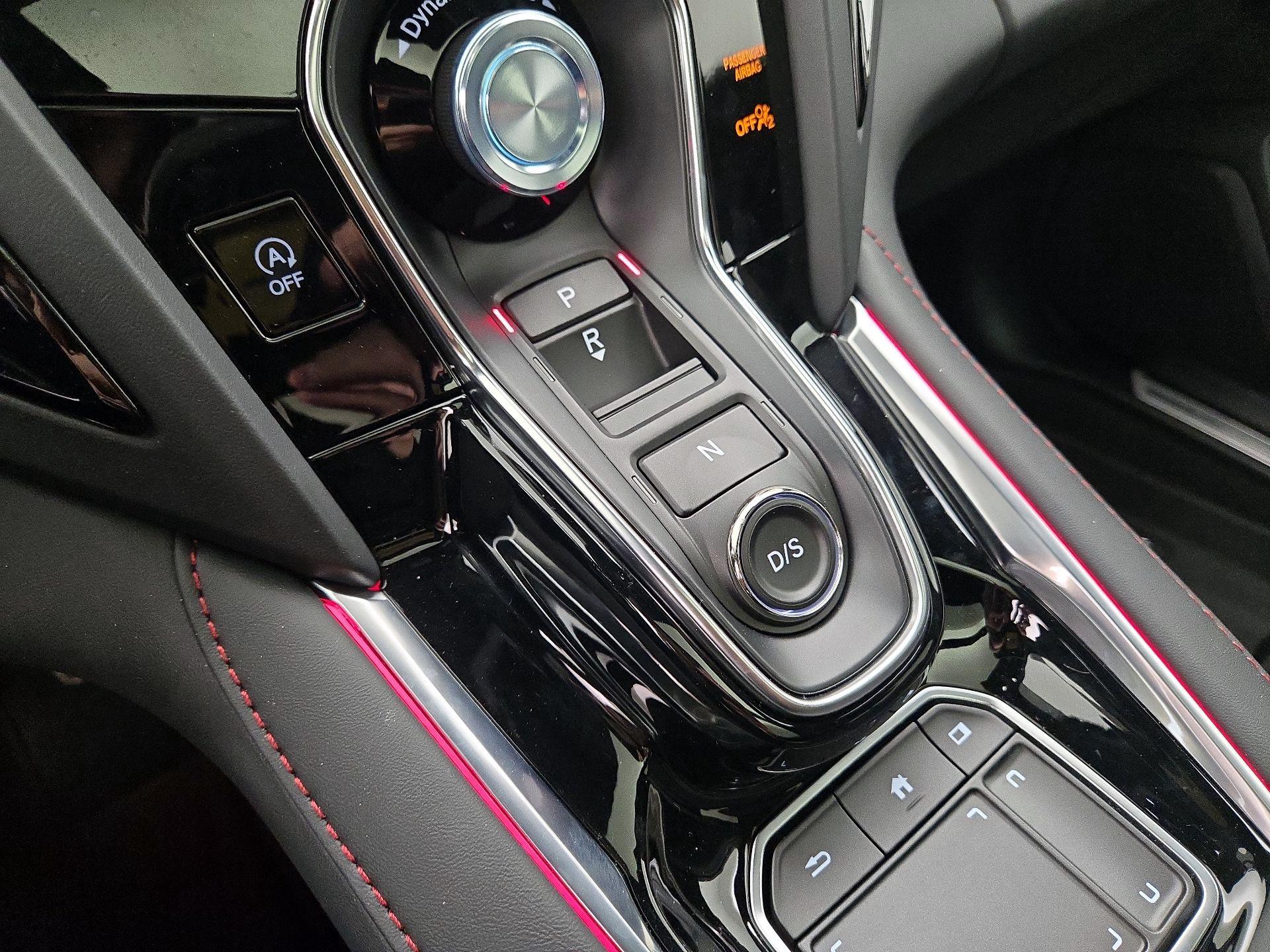 Thumbnail: 2025 Acura RDX - 18