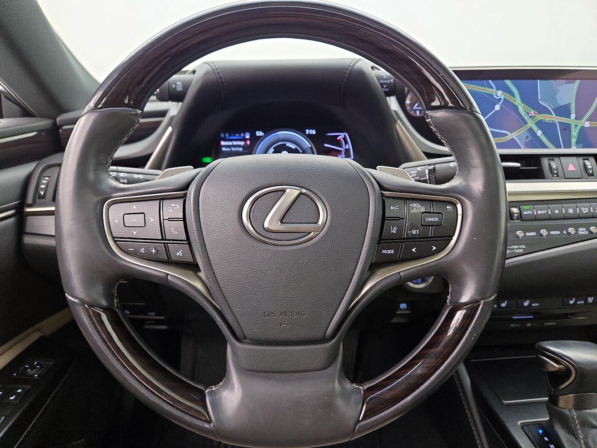 Thumbnail: 2019 Lexus ES - 10