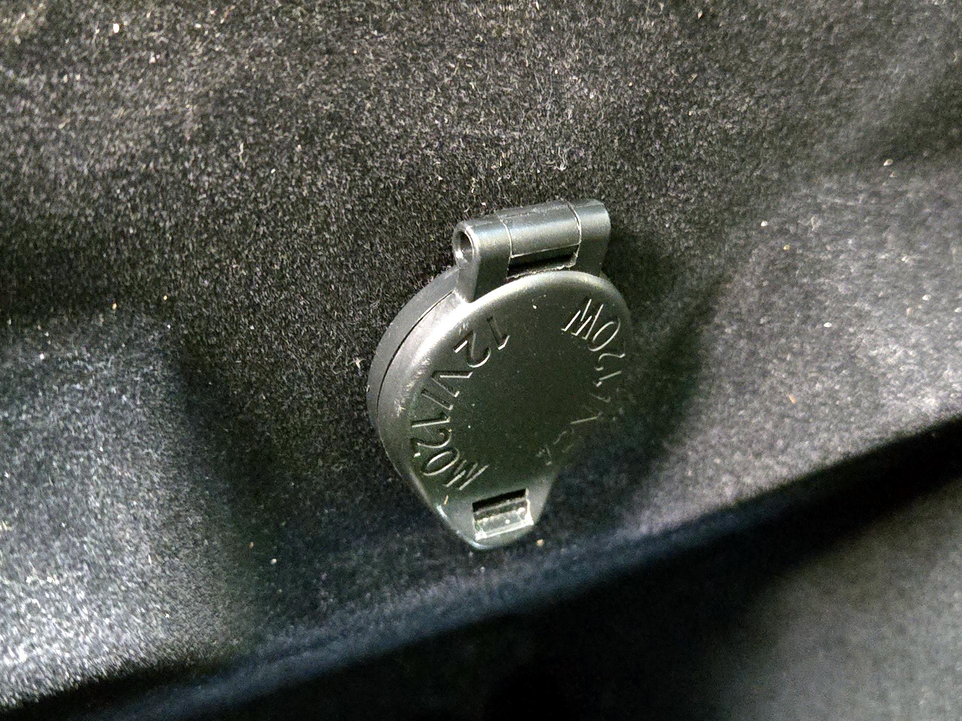 Thumbnail: 2019 Lexus ES - 18