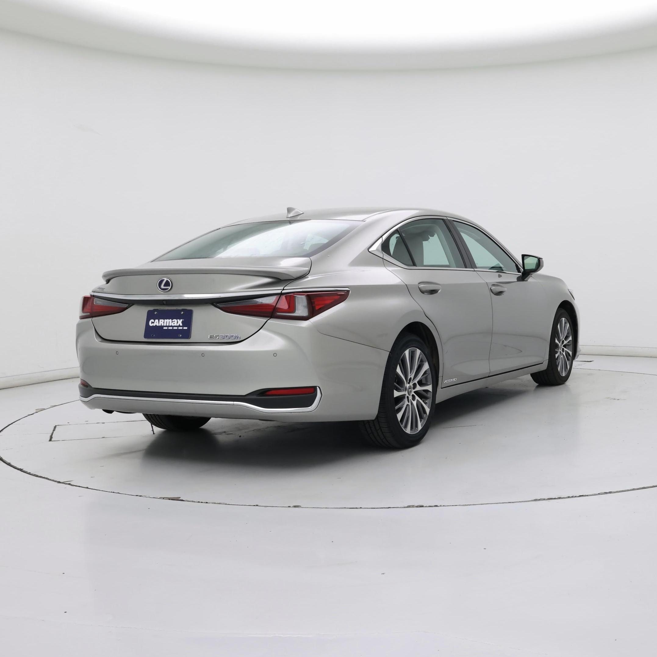 Thumbnail: 2019 Lexus ES - 8