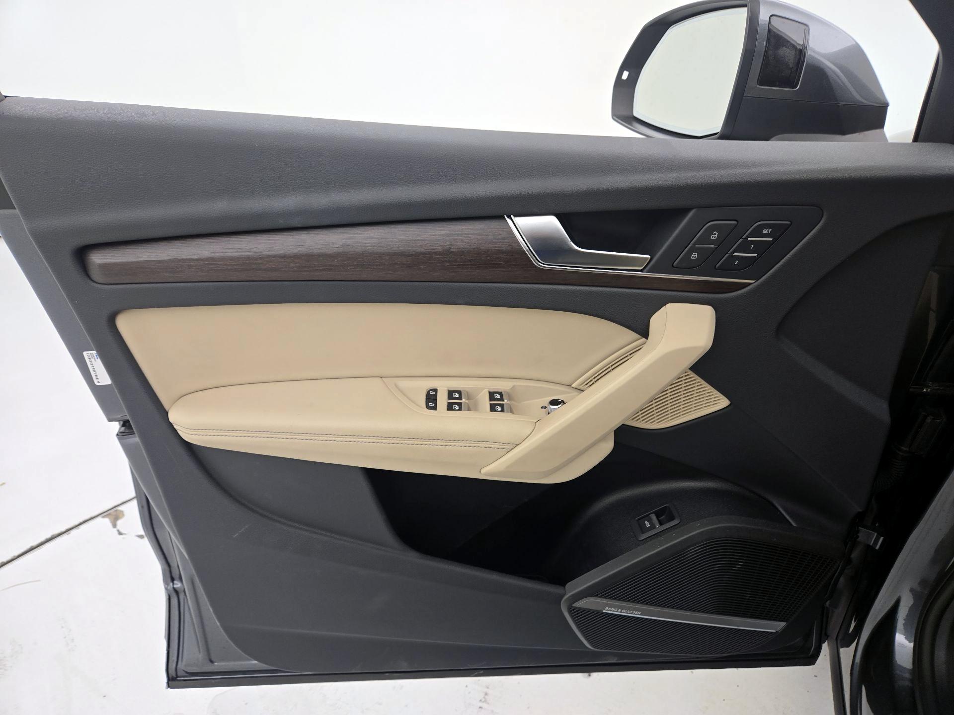 Thumbnail: 2023 Audi Q5 - 12